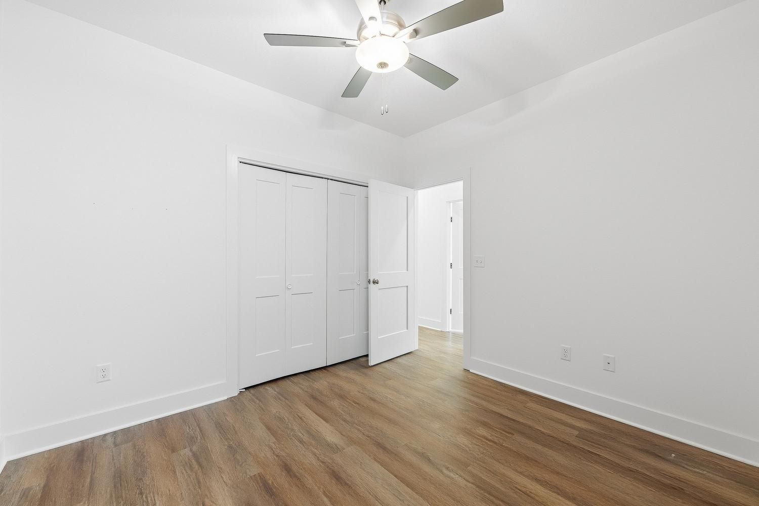 438 W Long Path Ct Property Photo 17