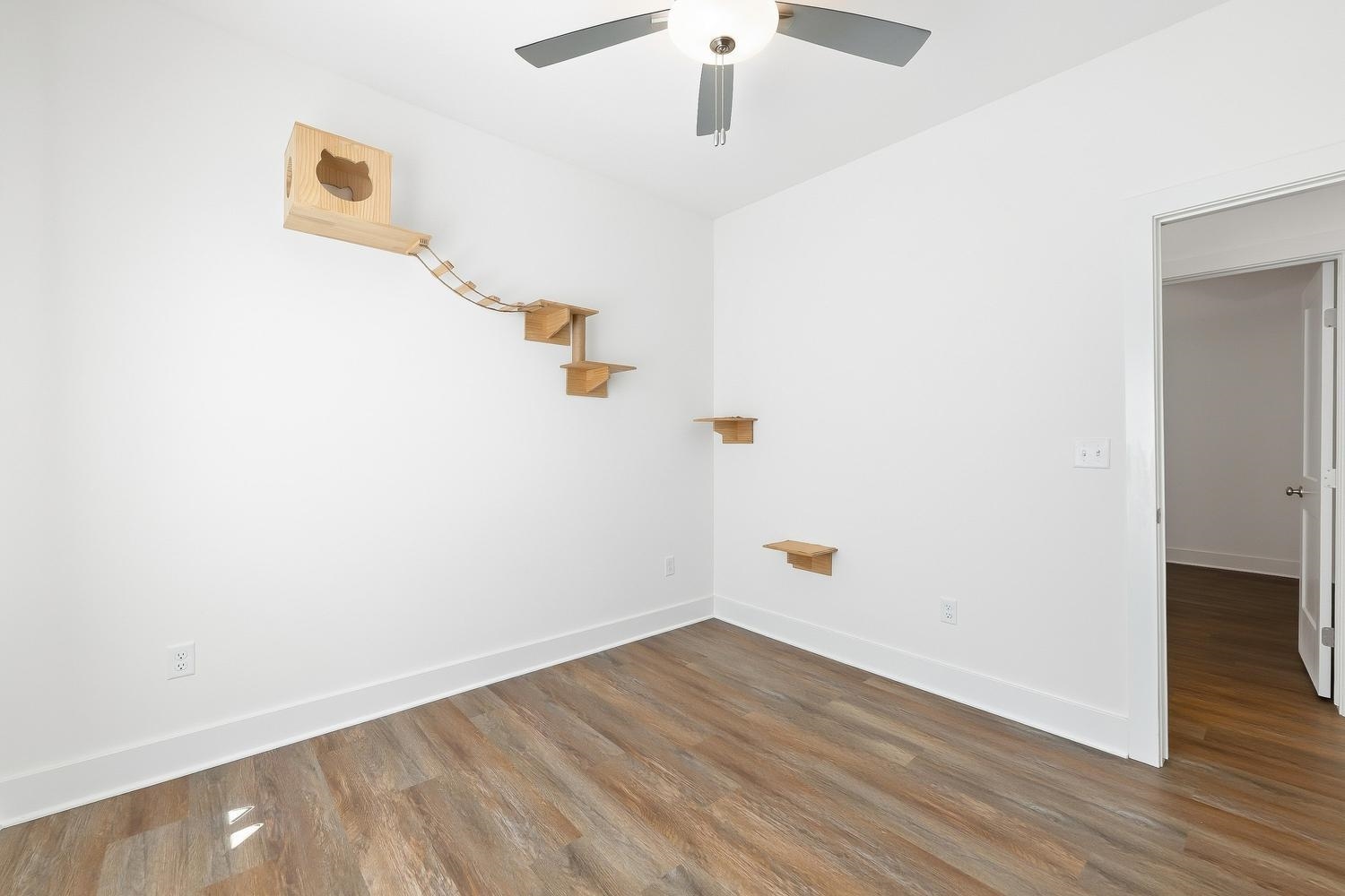 438 W Long Path Ct Property Photo 19
