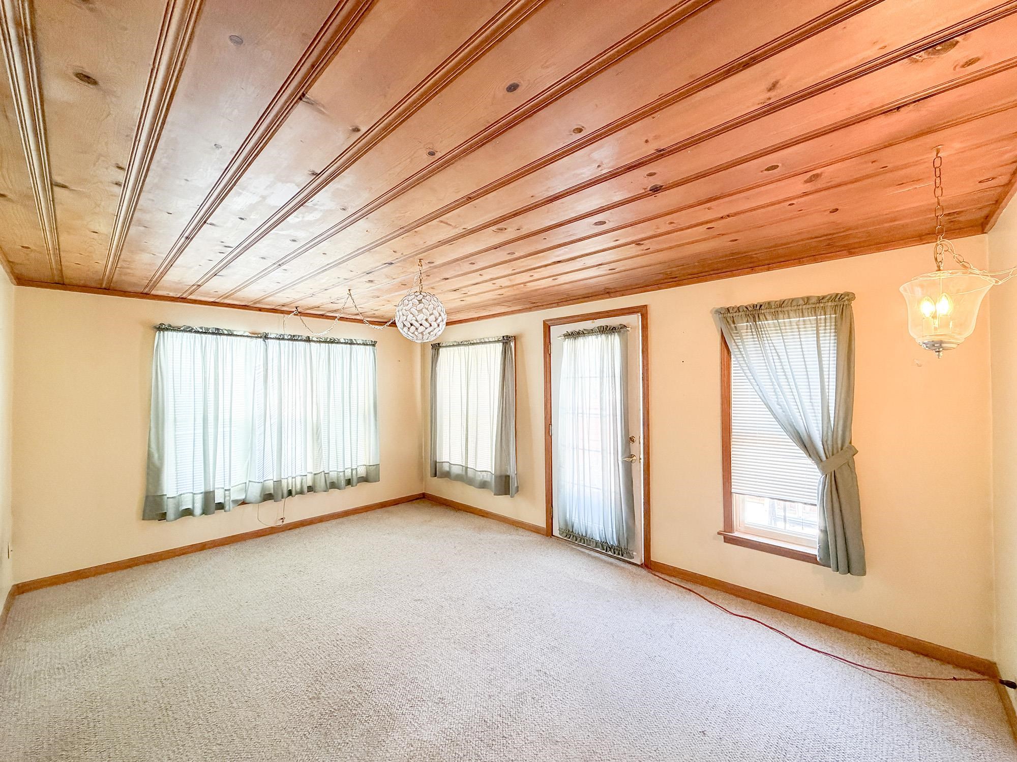 1300 Pershing St Property Photo 10