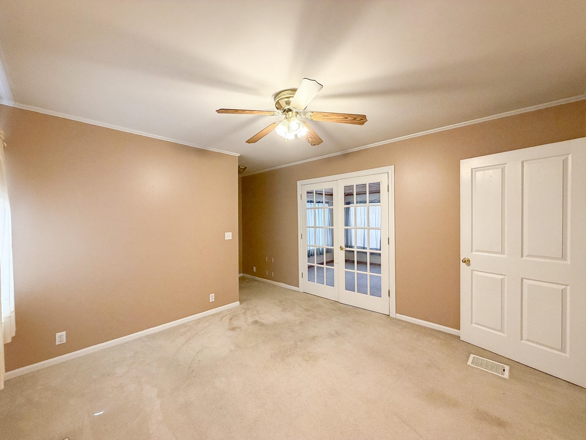 1300 Pershing St Property Photo 15