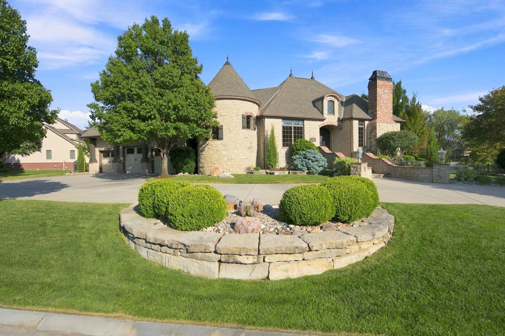 4010 N Fiddlers Cove Property Photo 1