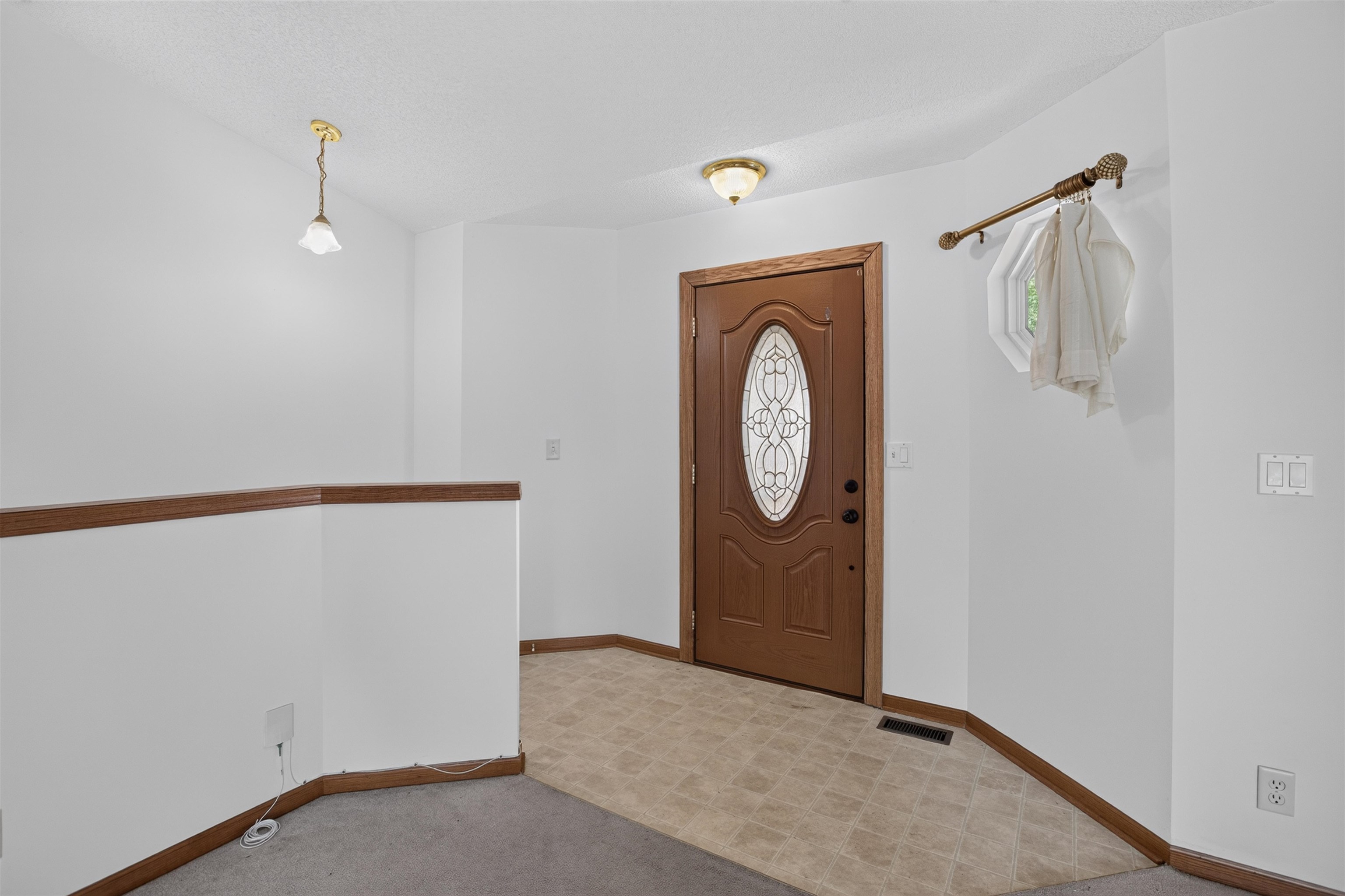 2813 W 43rd St S Property Photo 5