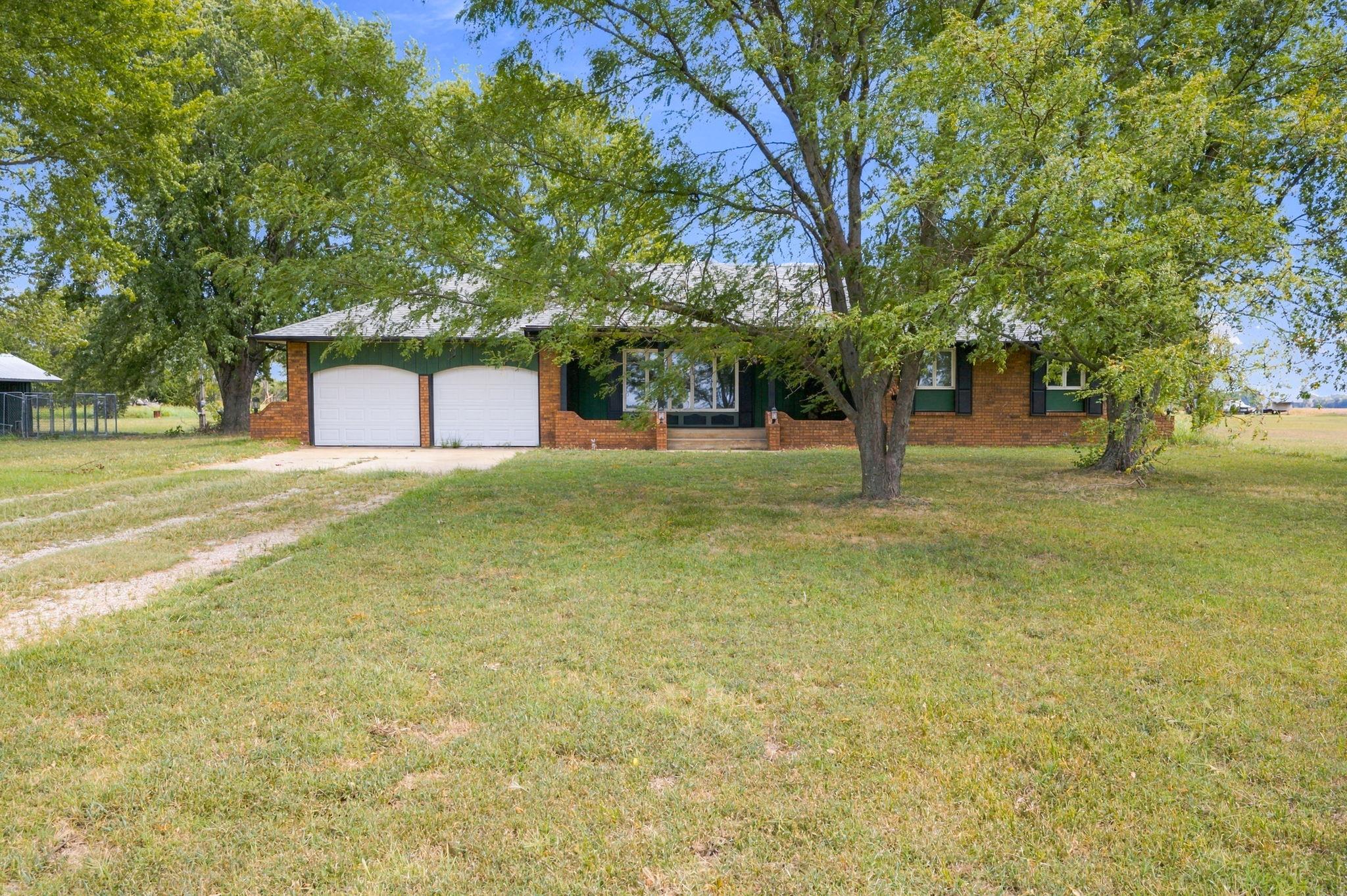 15574 11th Property Photo 1