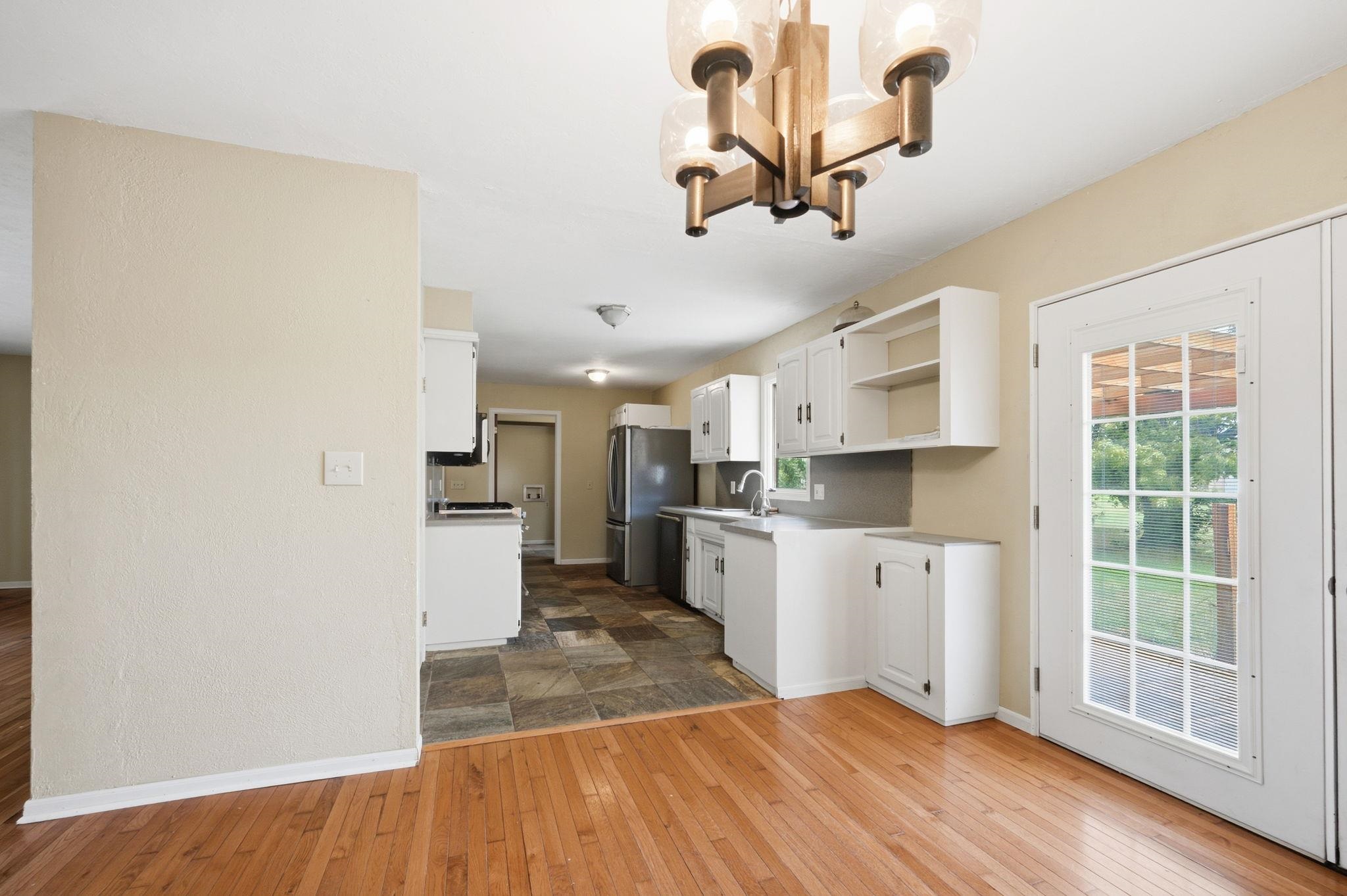 15574 11th Property Photo 7
