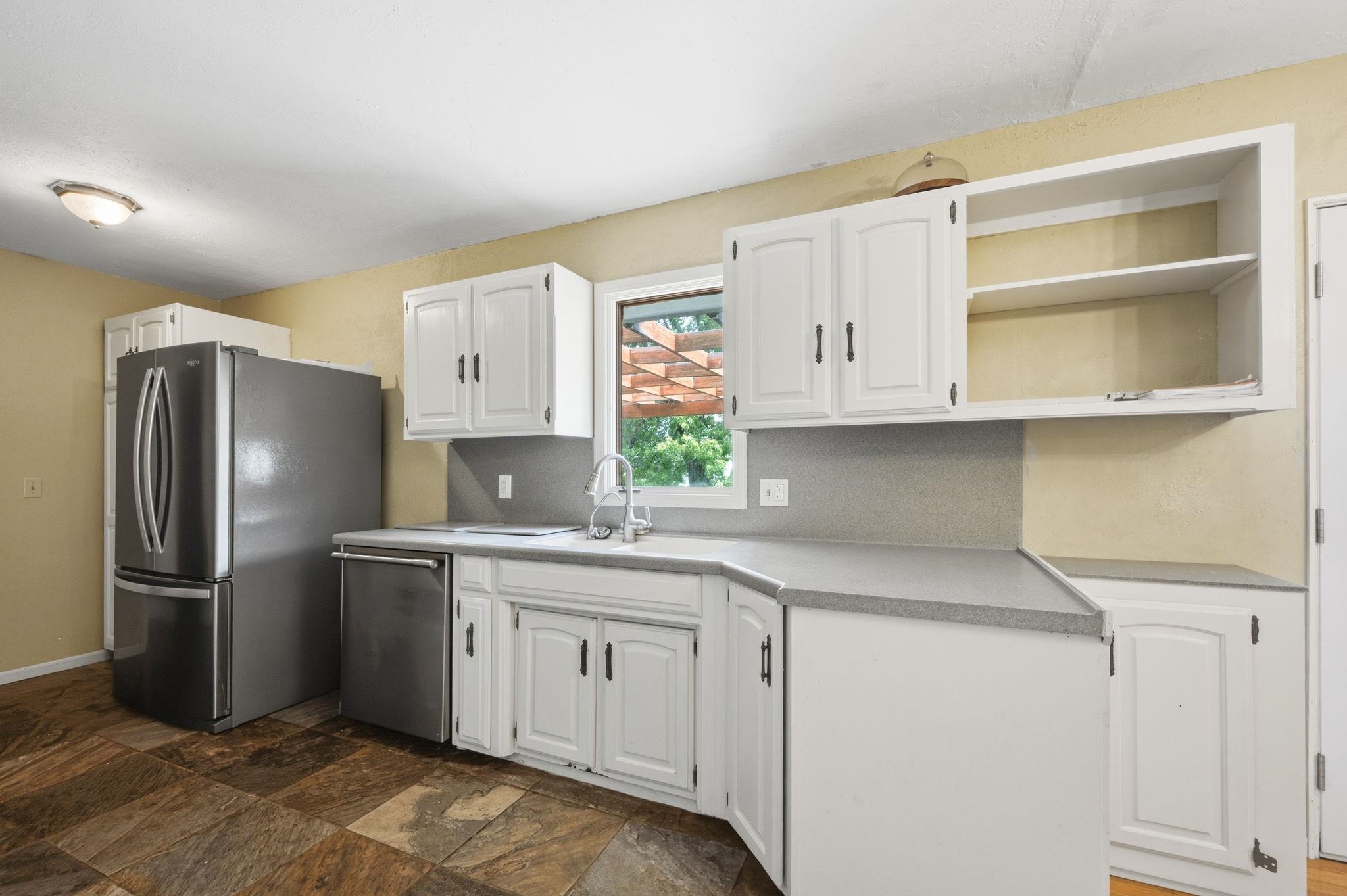 15574 11th Property Photo 10