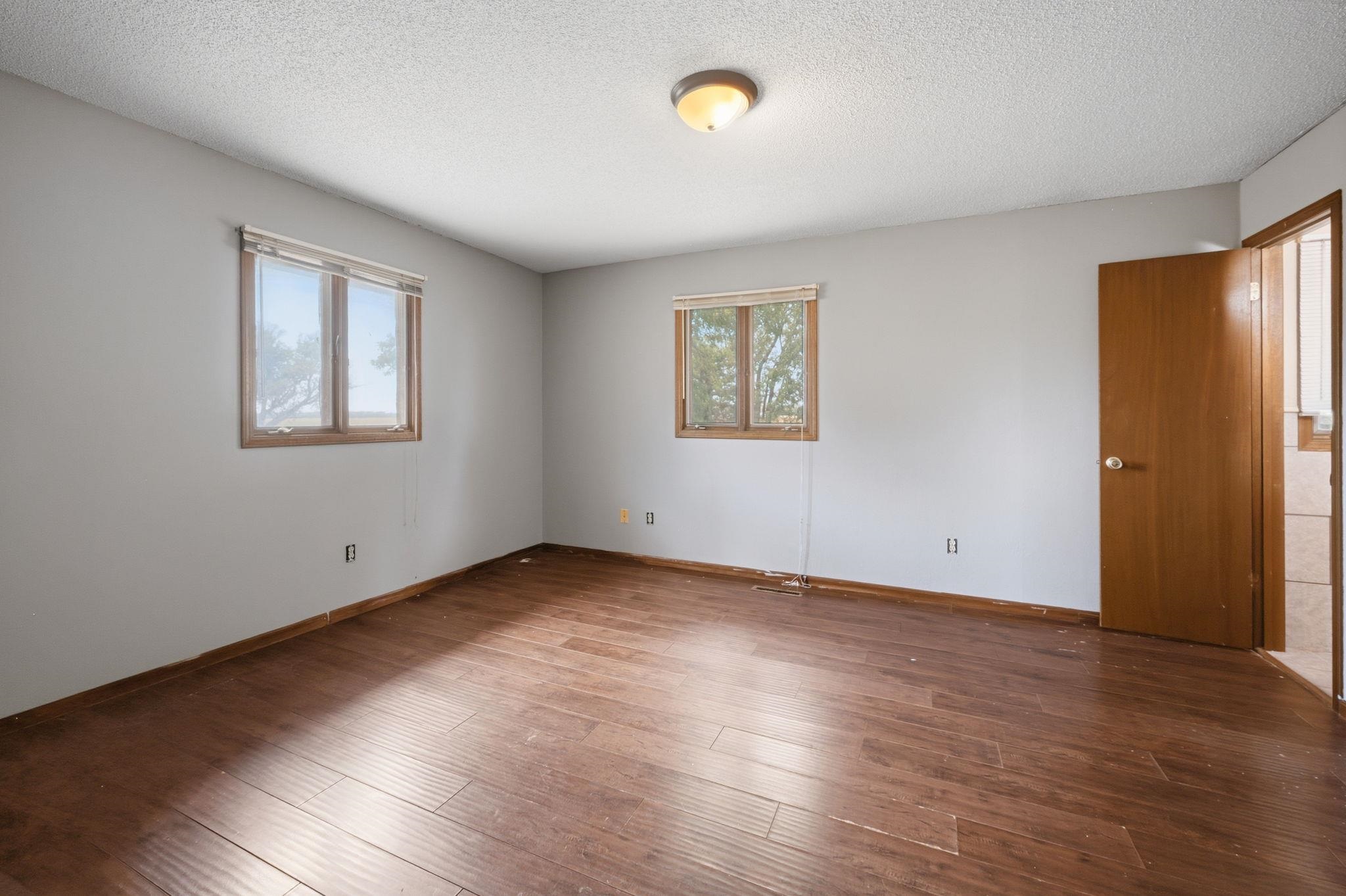 15574 11th Property Photo 15