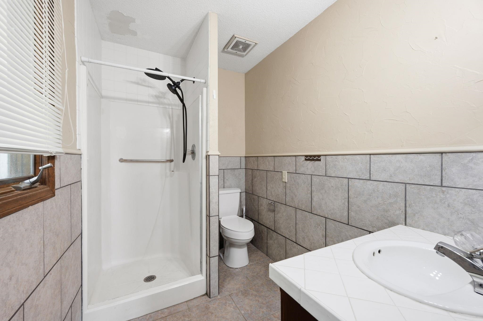15574 11th Property Photo 17