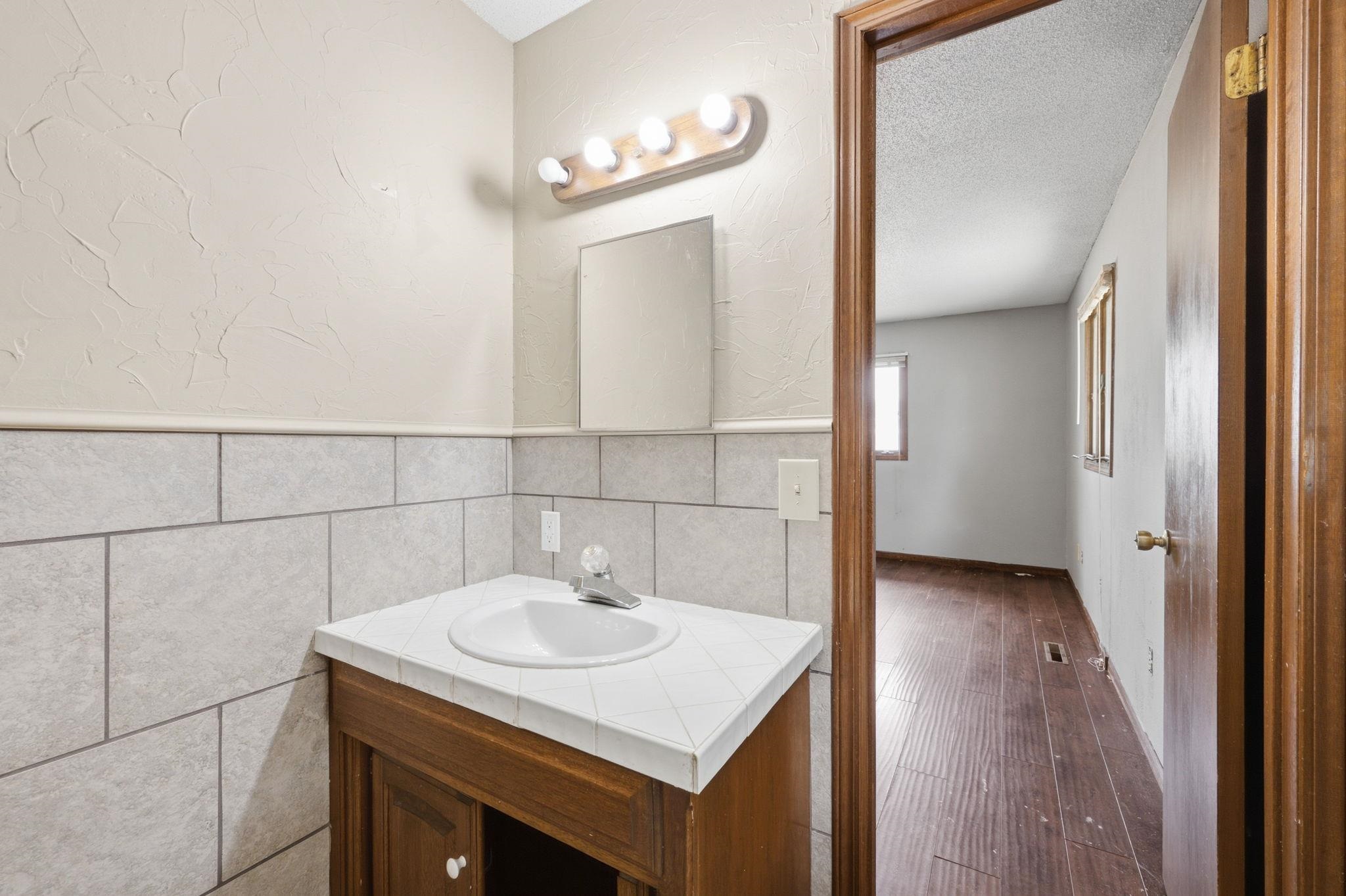 15574 11th Property Photo 18