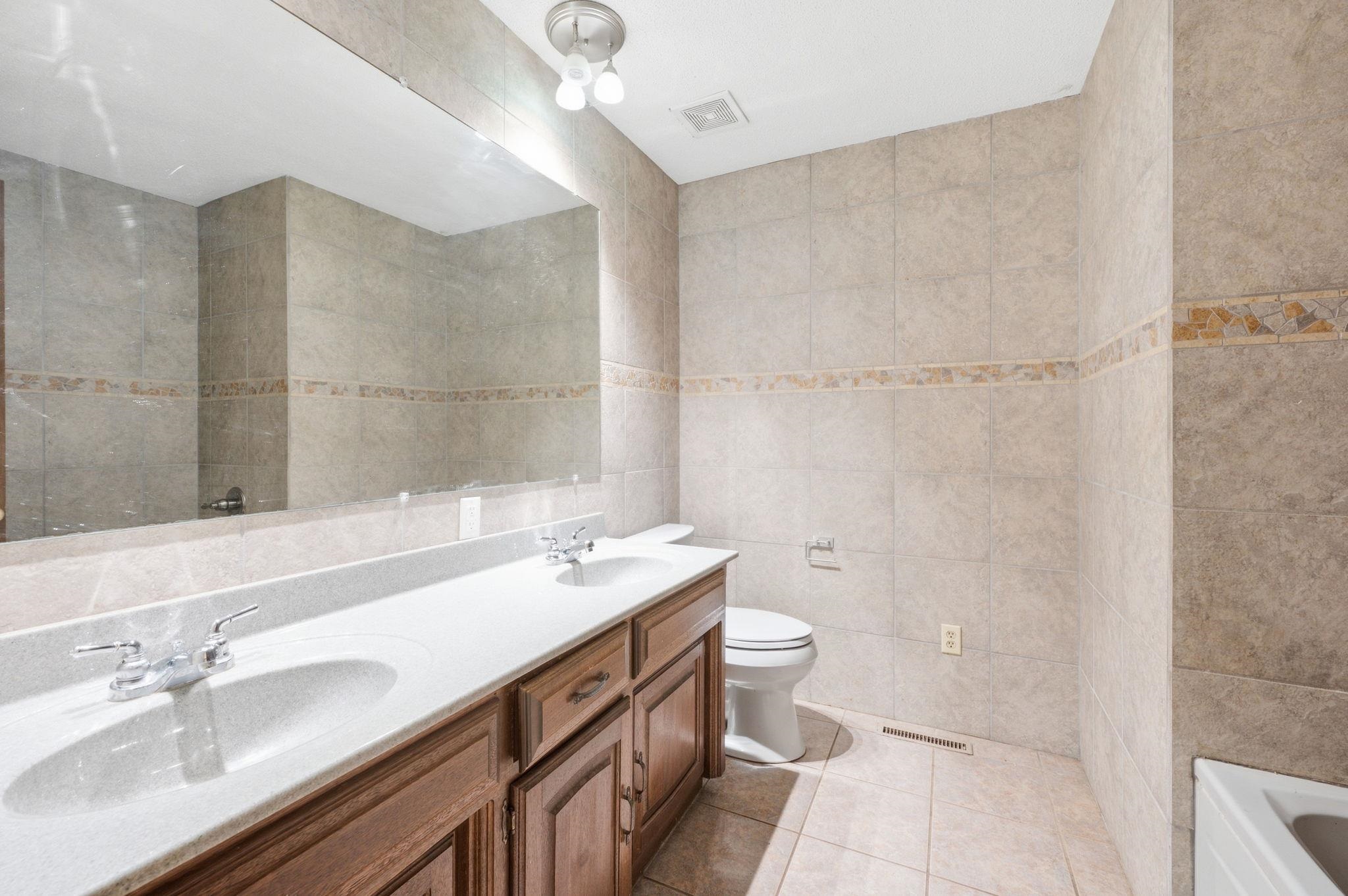 15574 11th Property Photo 21