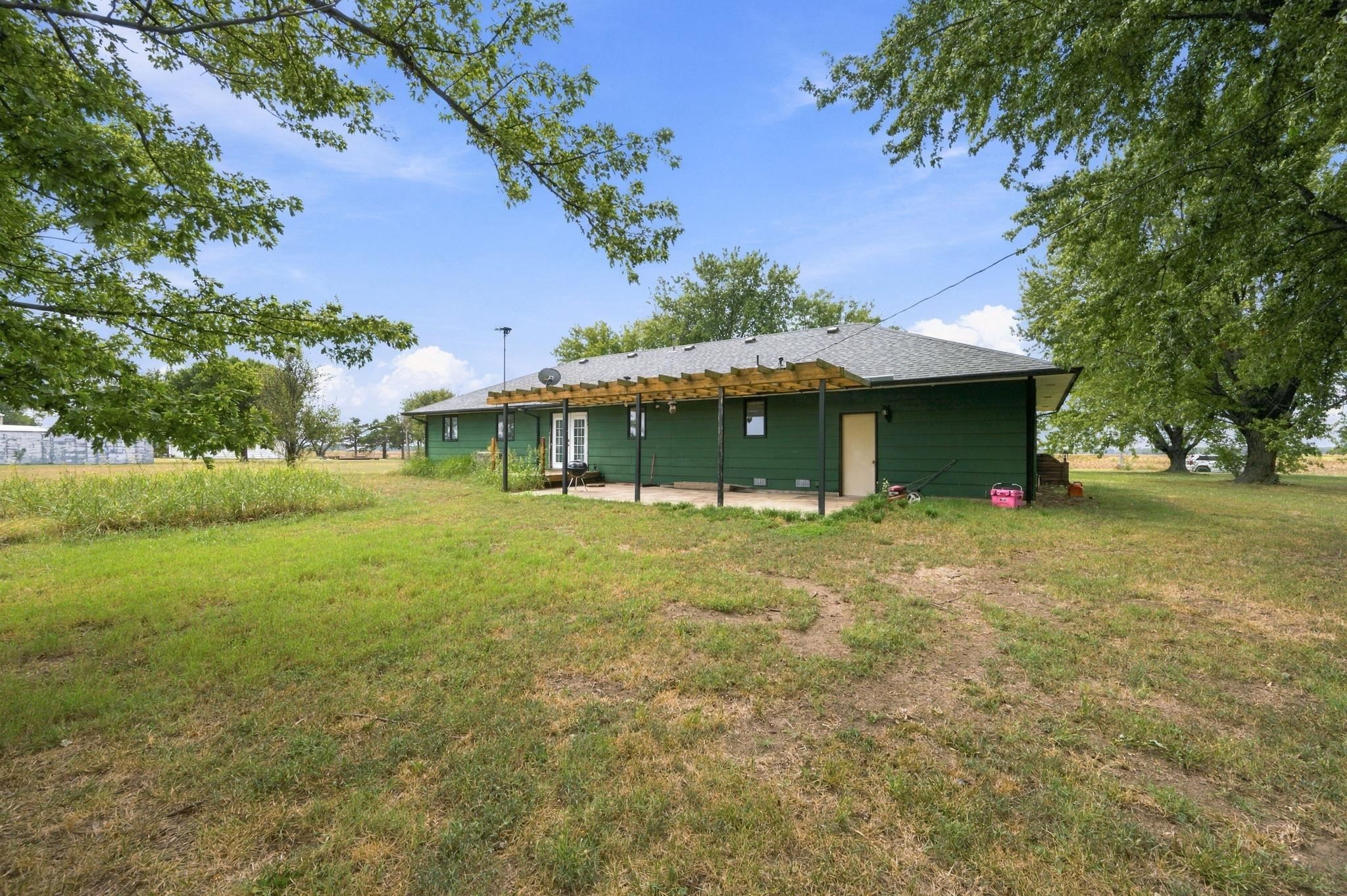 15574 11th Property Photo 27