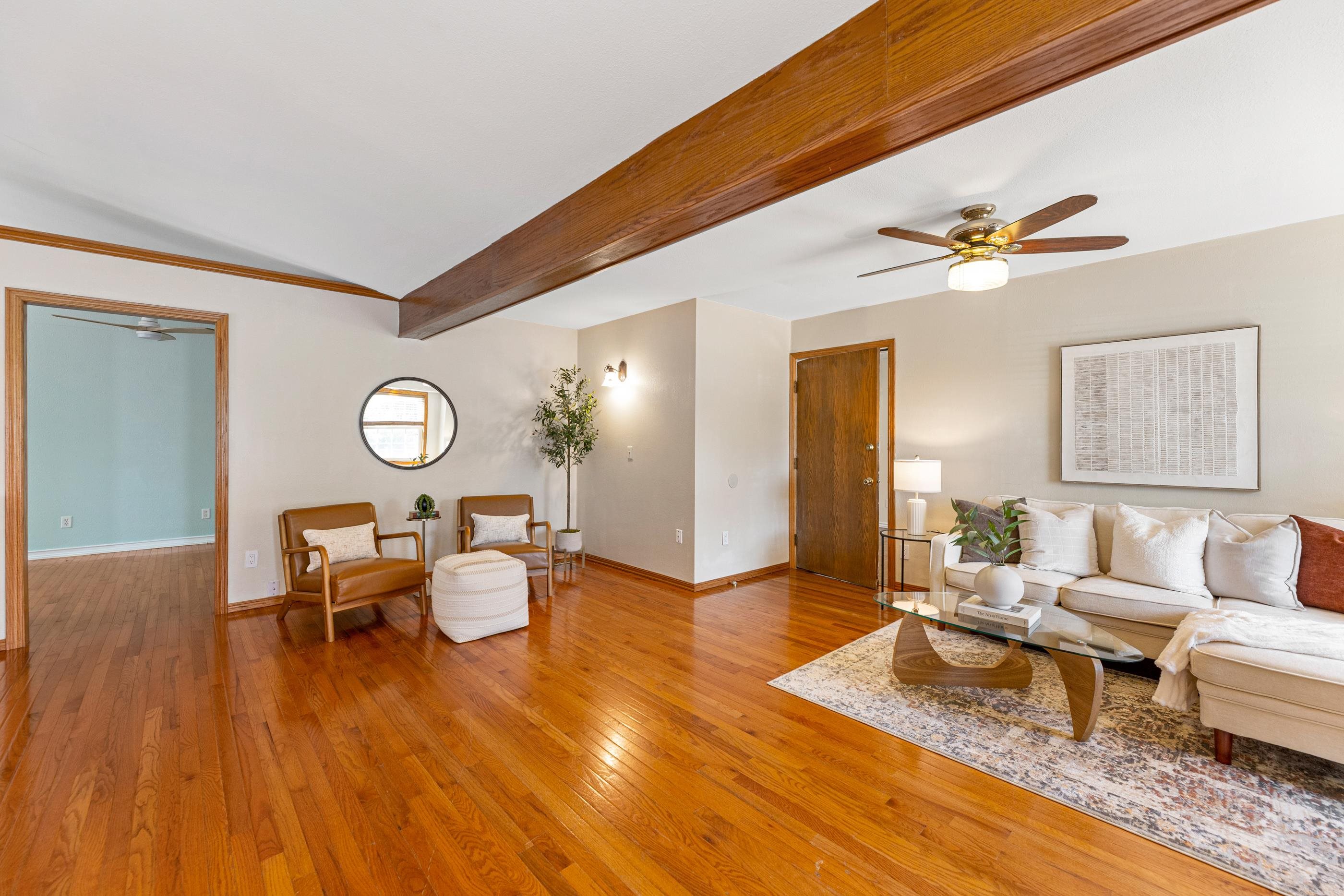 1061-1063 N Water Street Property Photo 4