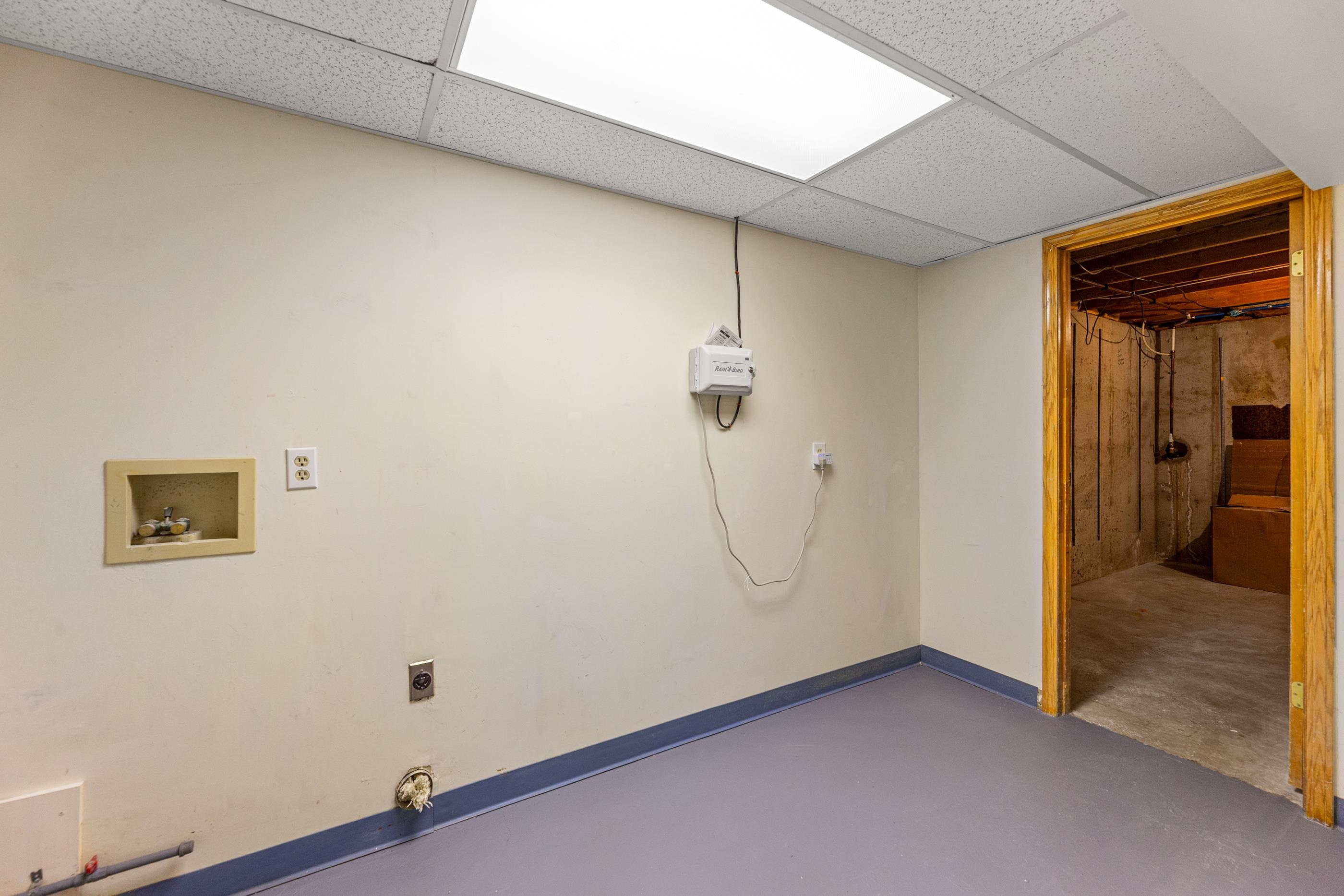 1061-1063 N Water Street Property Photo 18