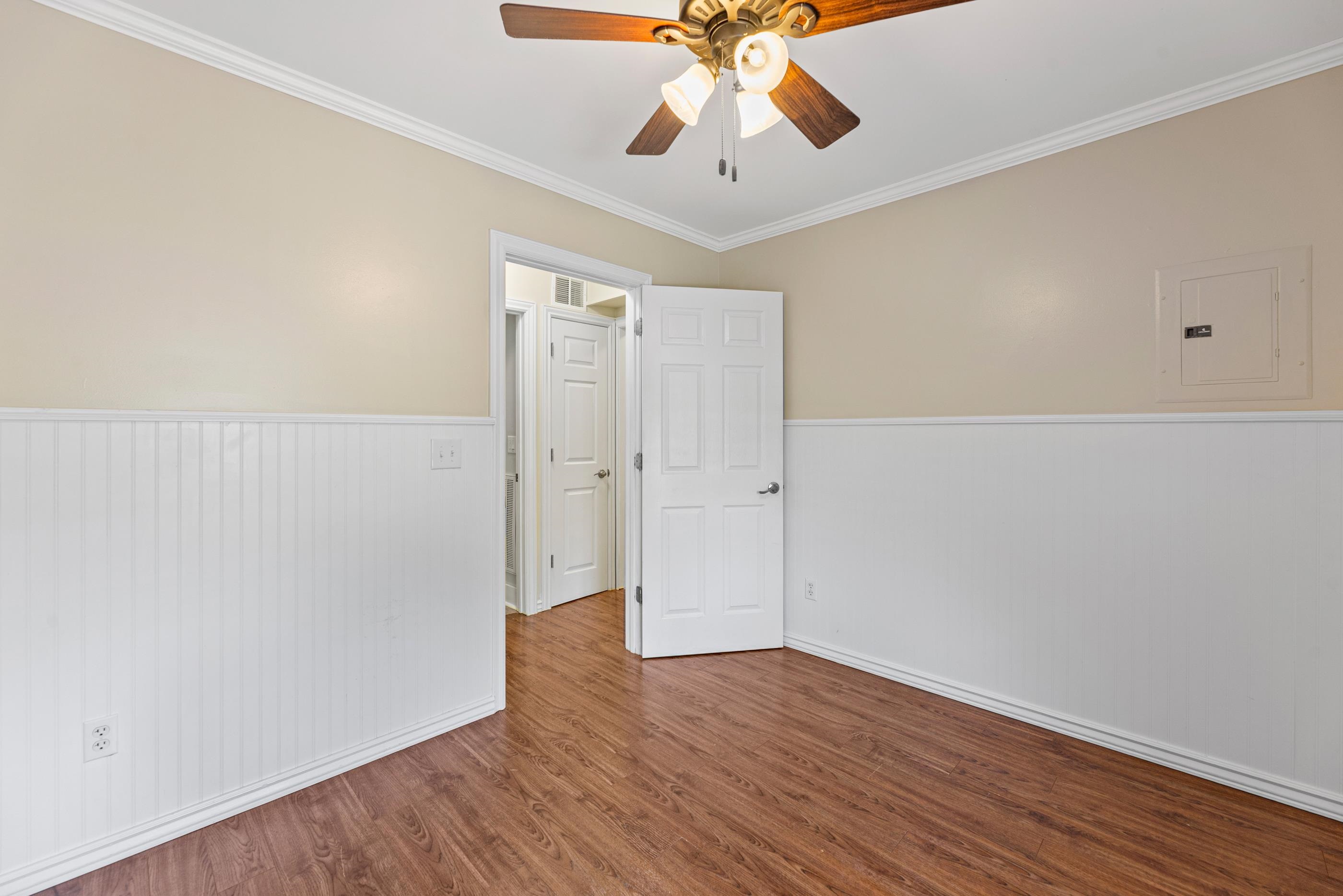 1061-1063 N Water Street Property Photo 29