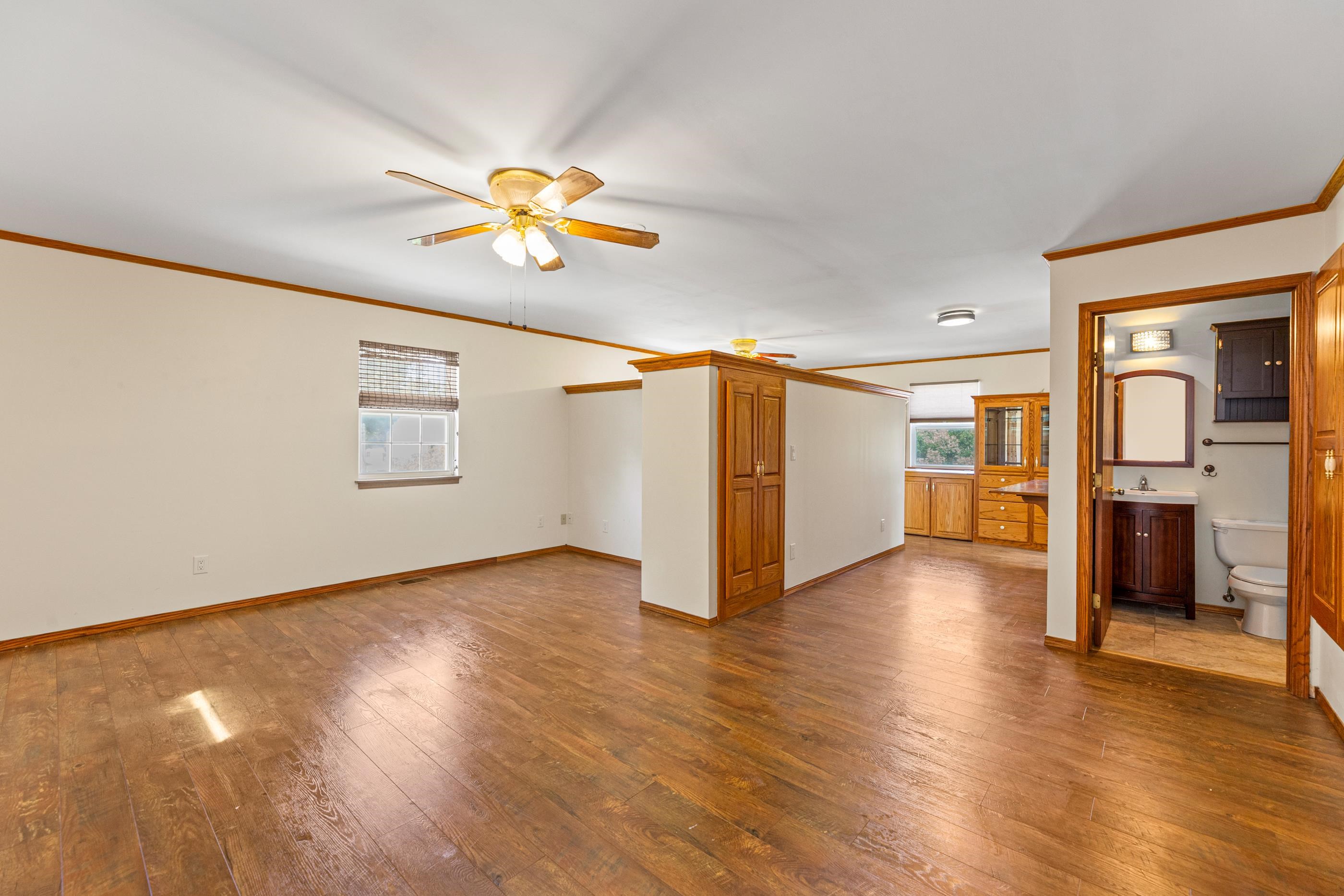 1061-1063 N Water Street Property Photo 31