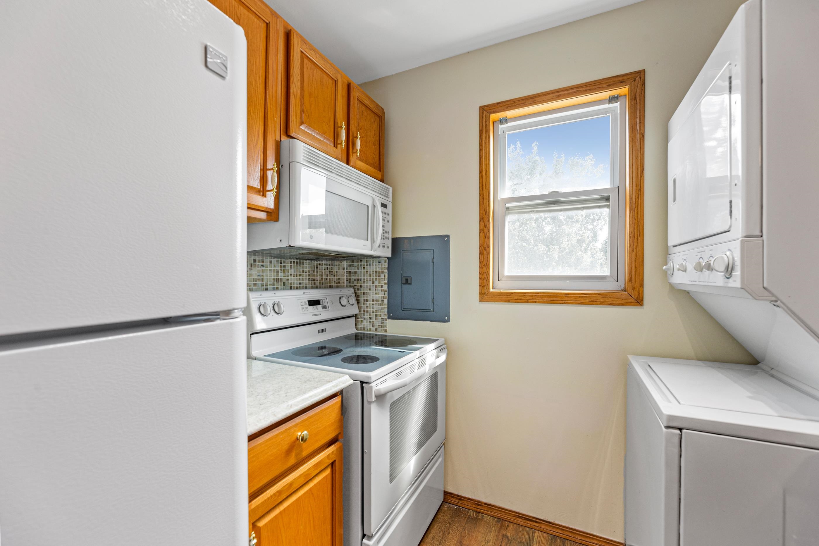 1061-1063 N Water Street Property Photo 35