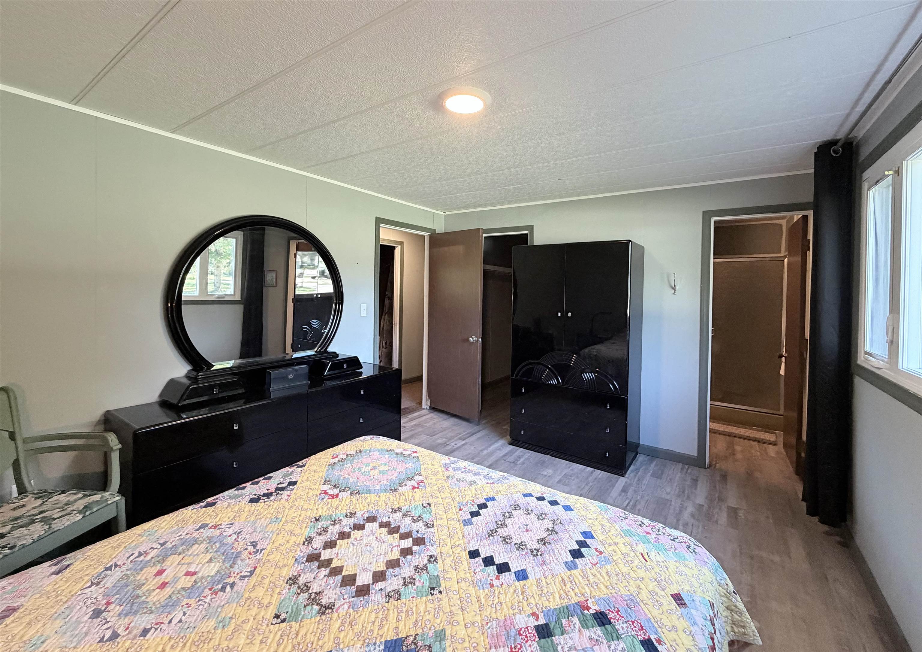 304 S Valley Property Photo 11