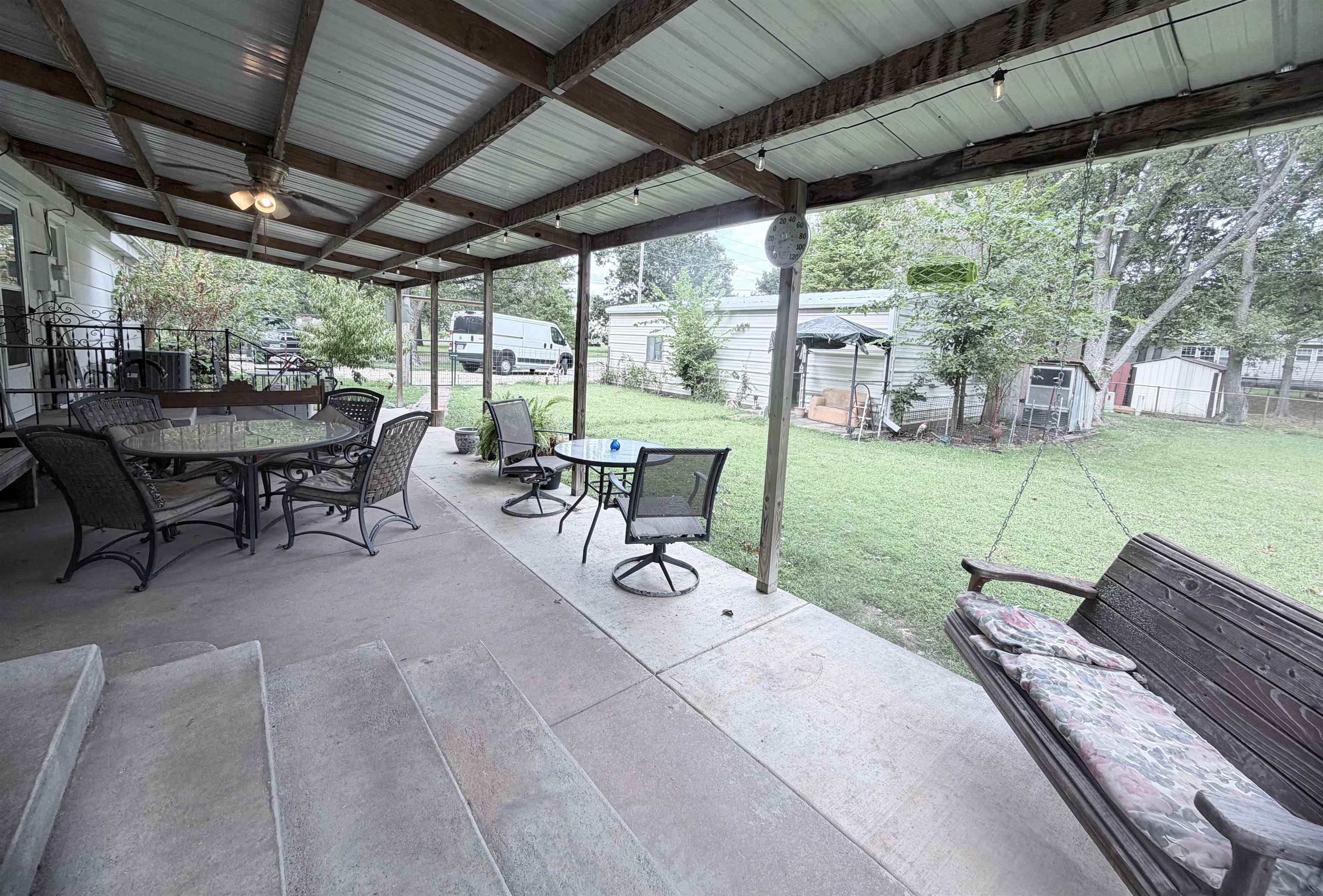 304 S Valley Property Photo 16