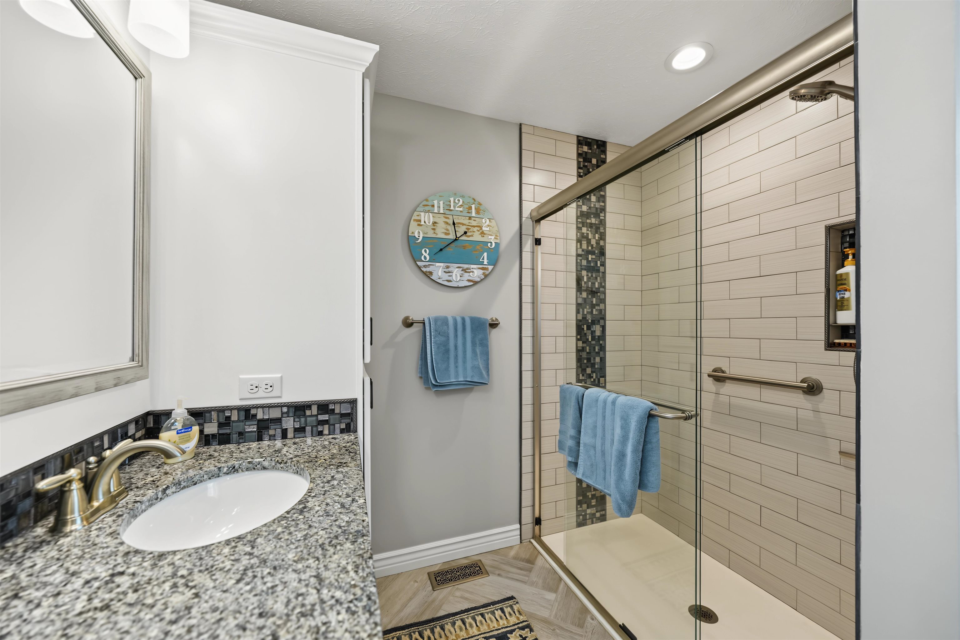 1813 Bluestem Ln Property Photo 13