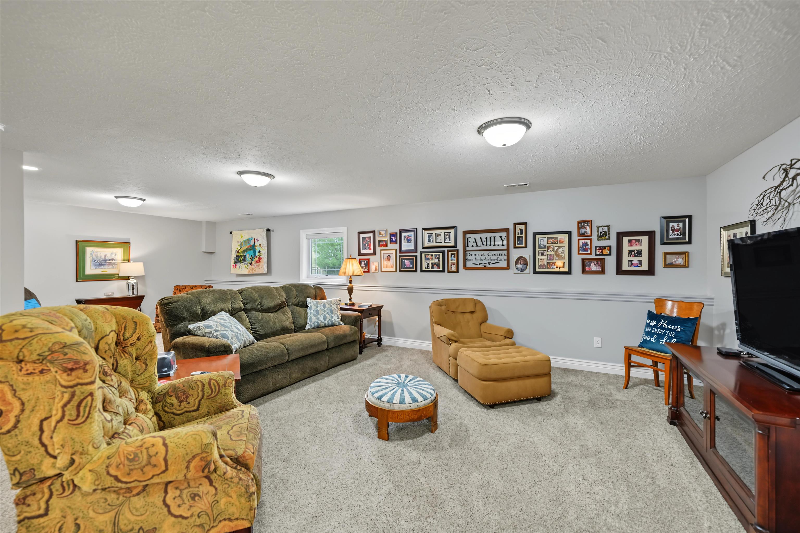 1813 Bluestem Ln Property Photo 20