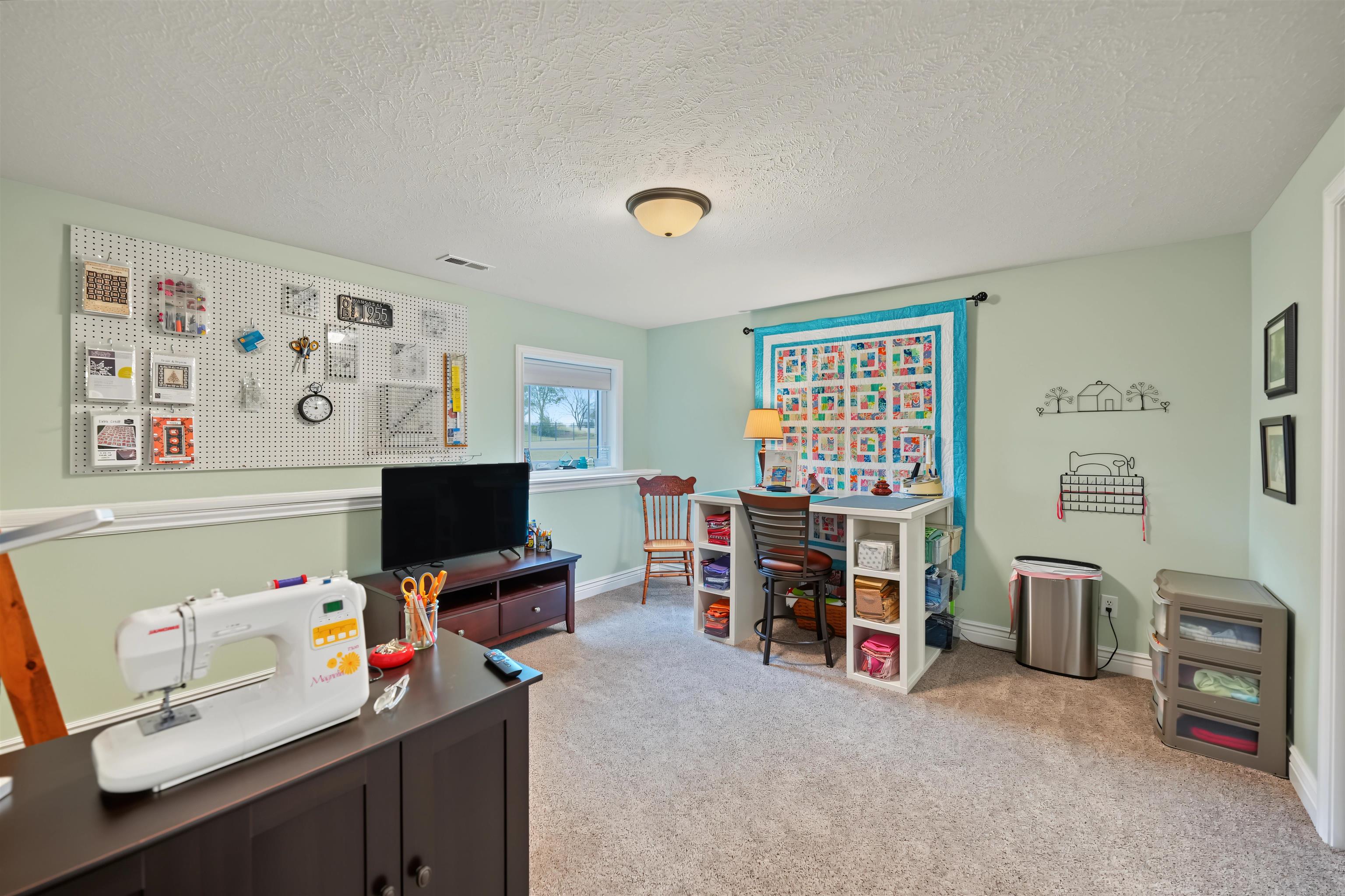 1813 Bluestem Ln Property Photo 25