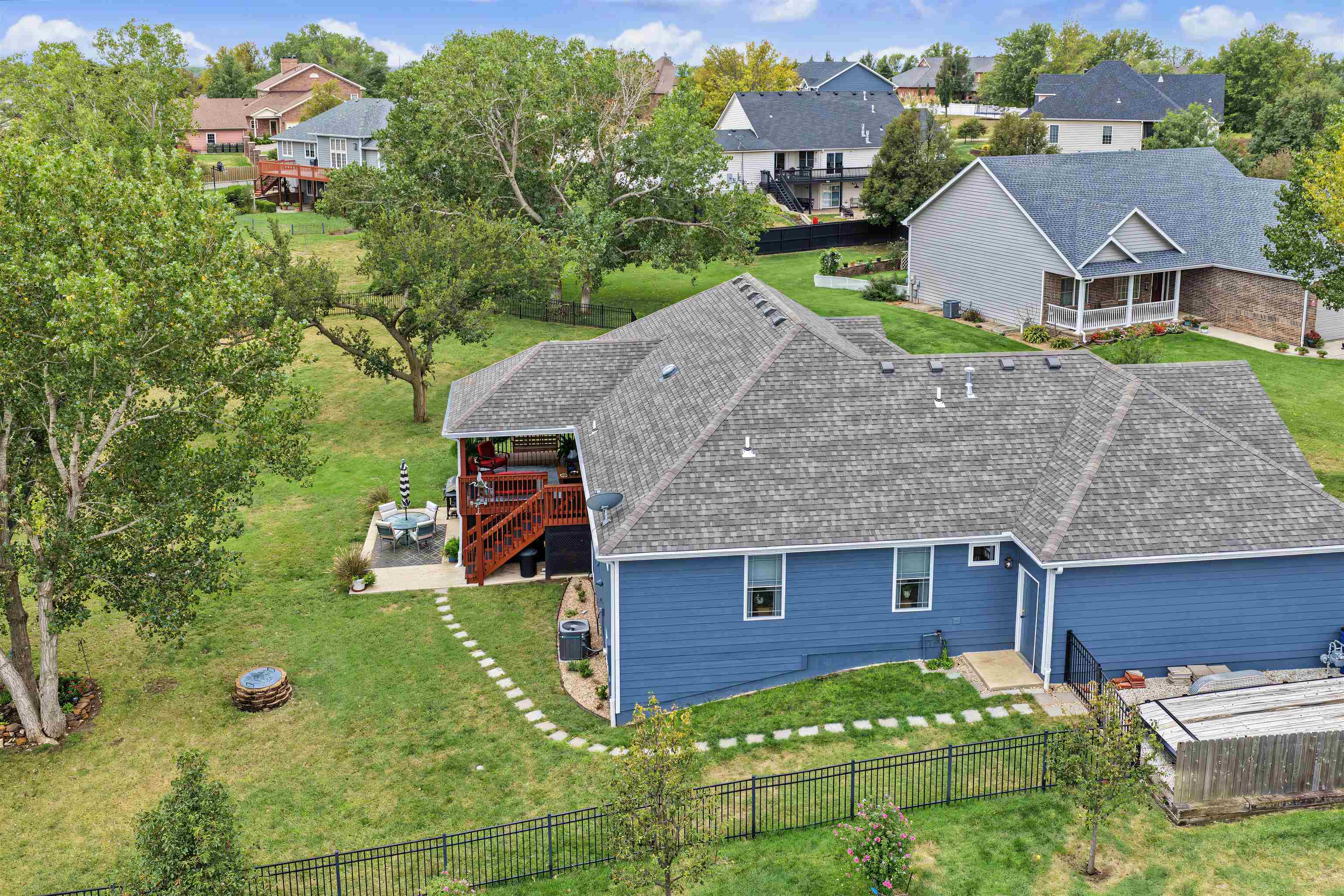 1813 Bluestem Ln Property Photo 32