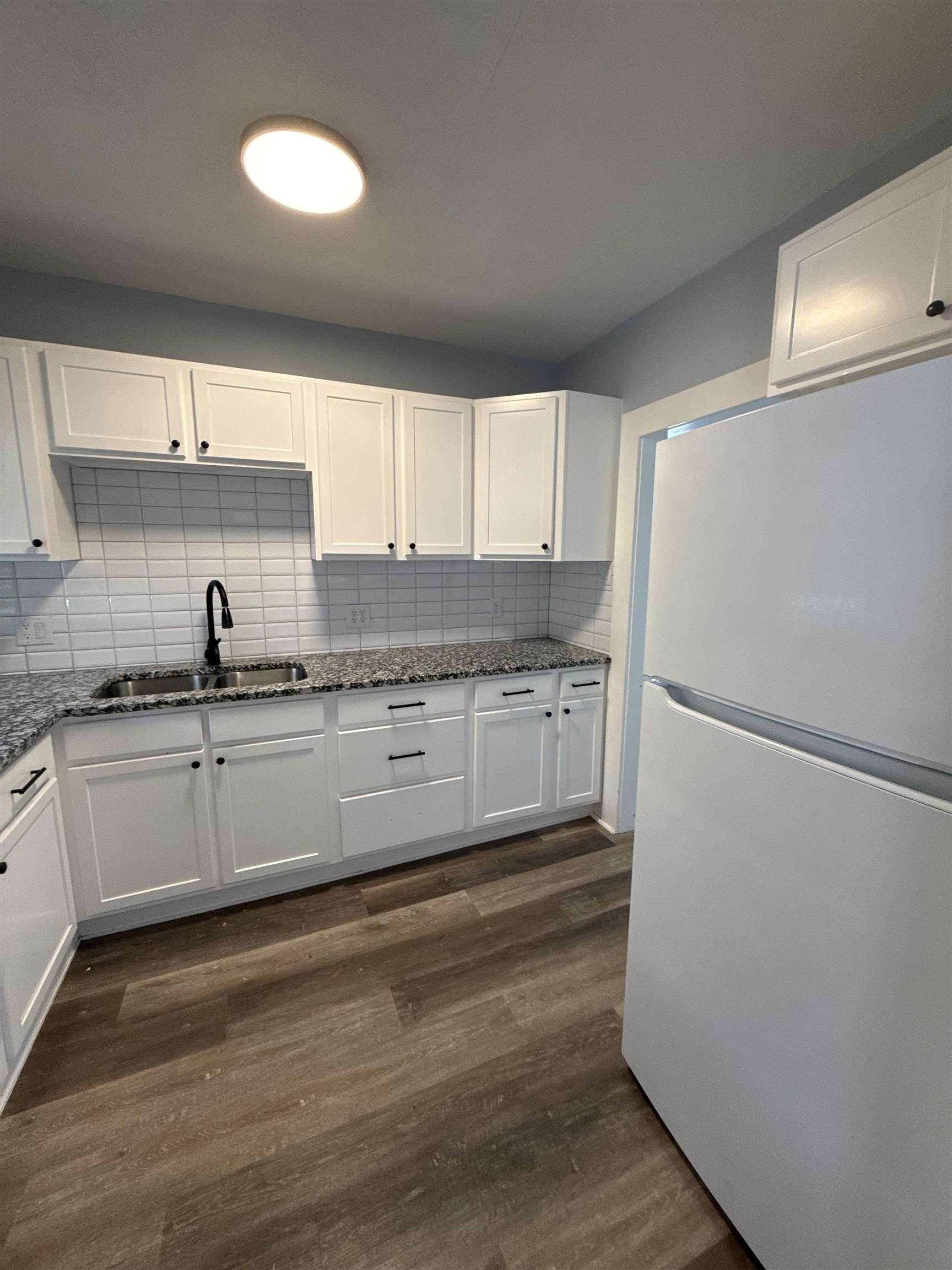 2241 N Mascot Ave Property Photo 5