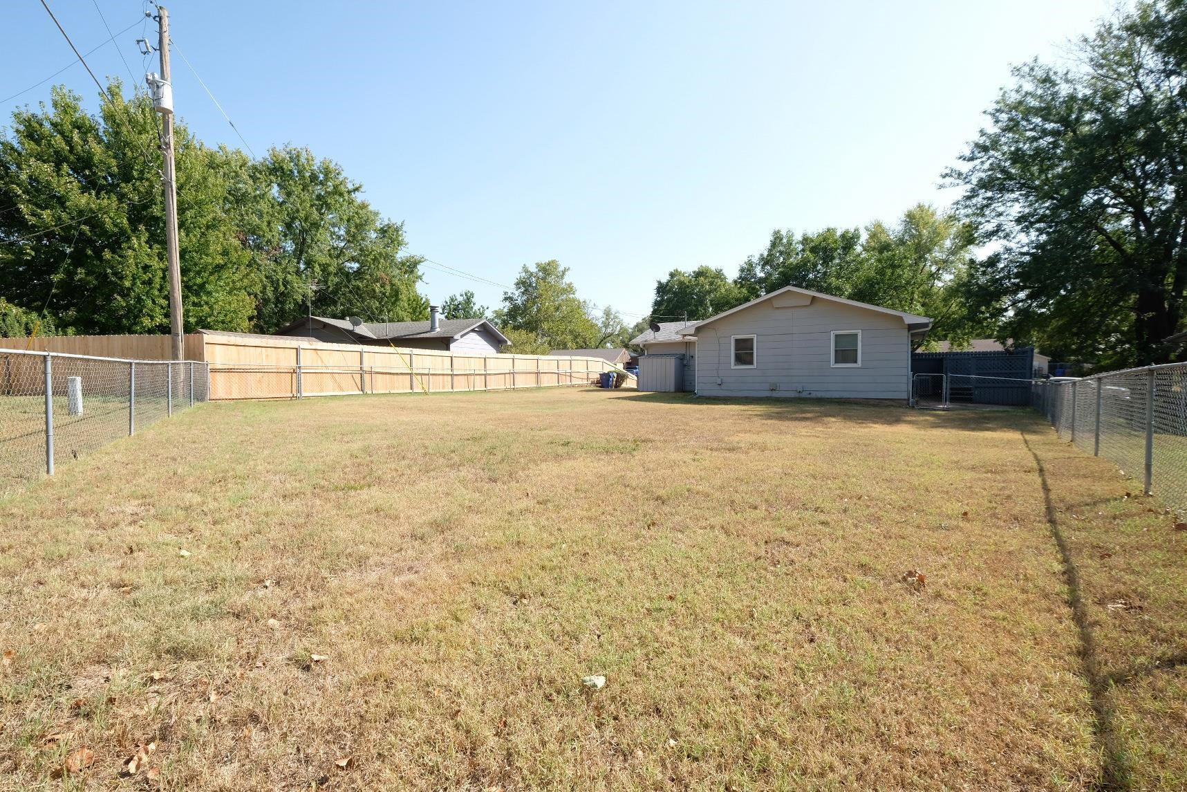 1814 E Frontenac Property Photo 14
