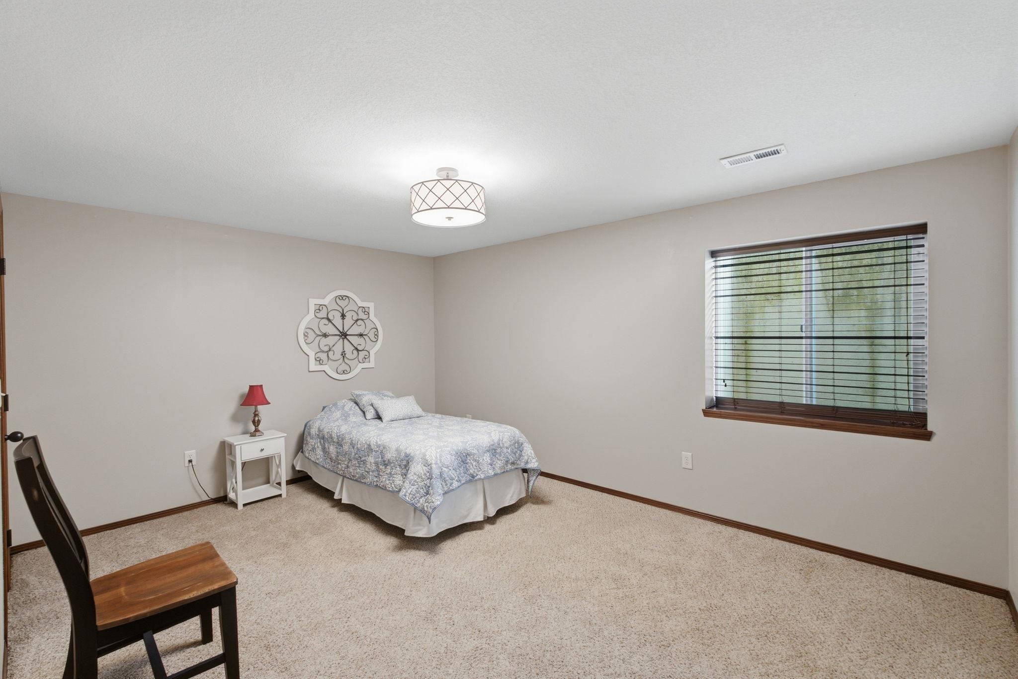 2917 N Rock Bridge Ct Property Photo 24