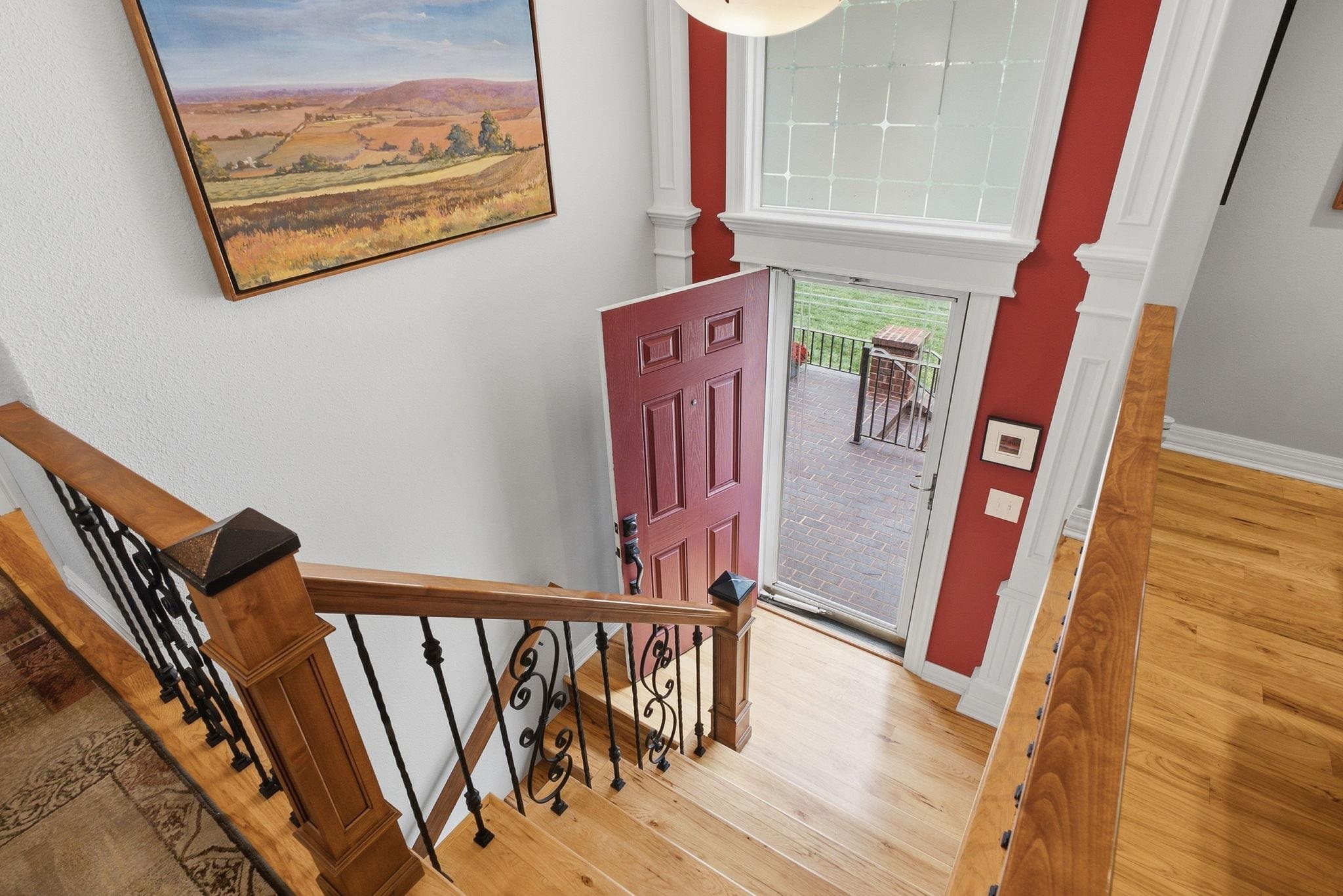 218 E Osage Property Photo 7
