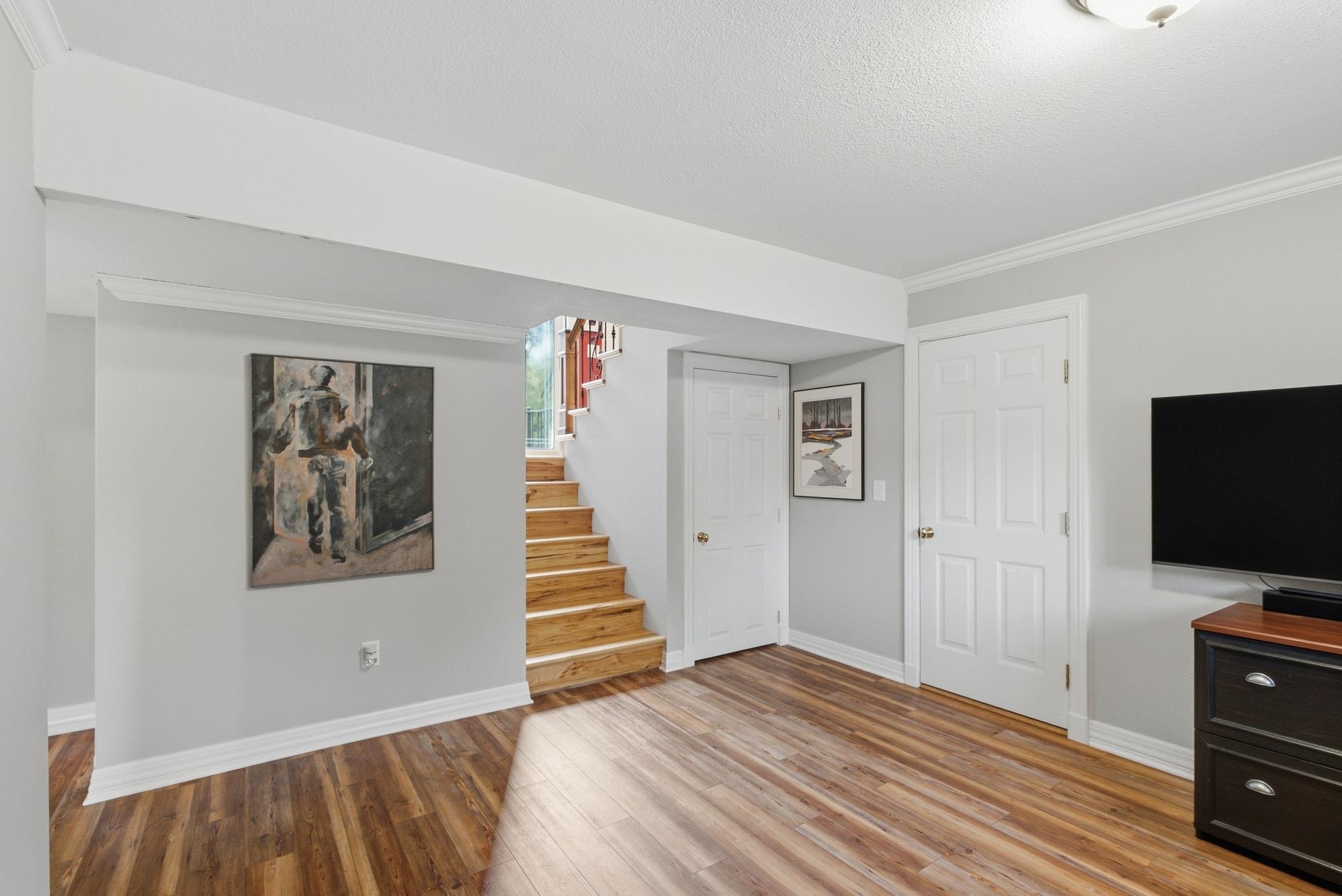 218 E Osage Property Photo 19
