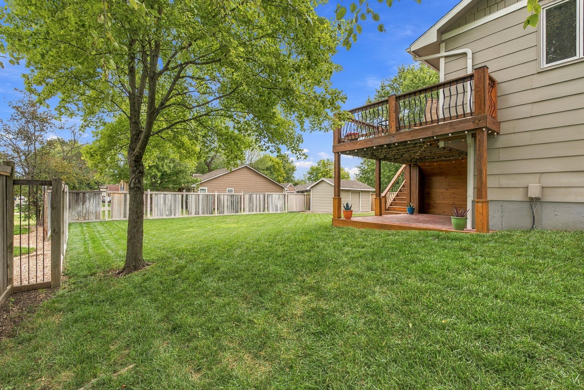 218 E Osage Property Photo 28