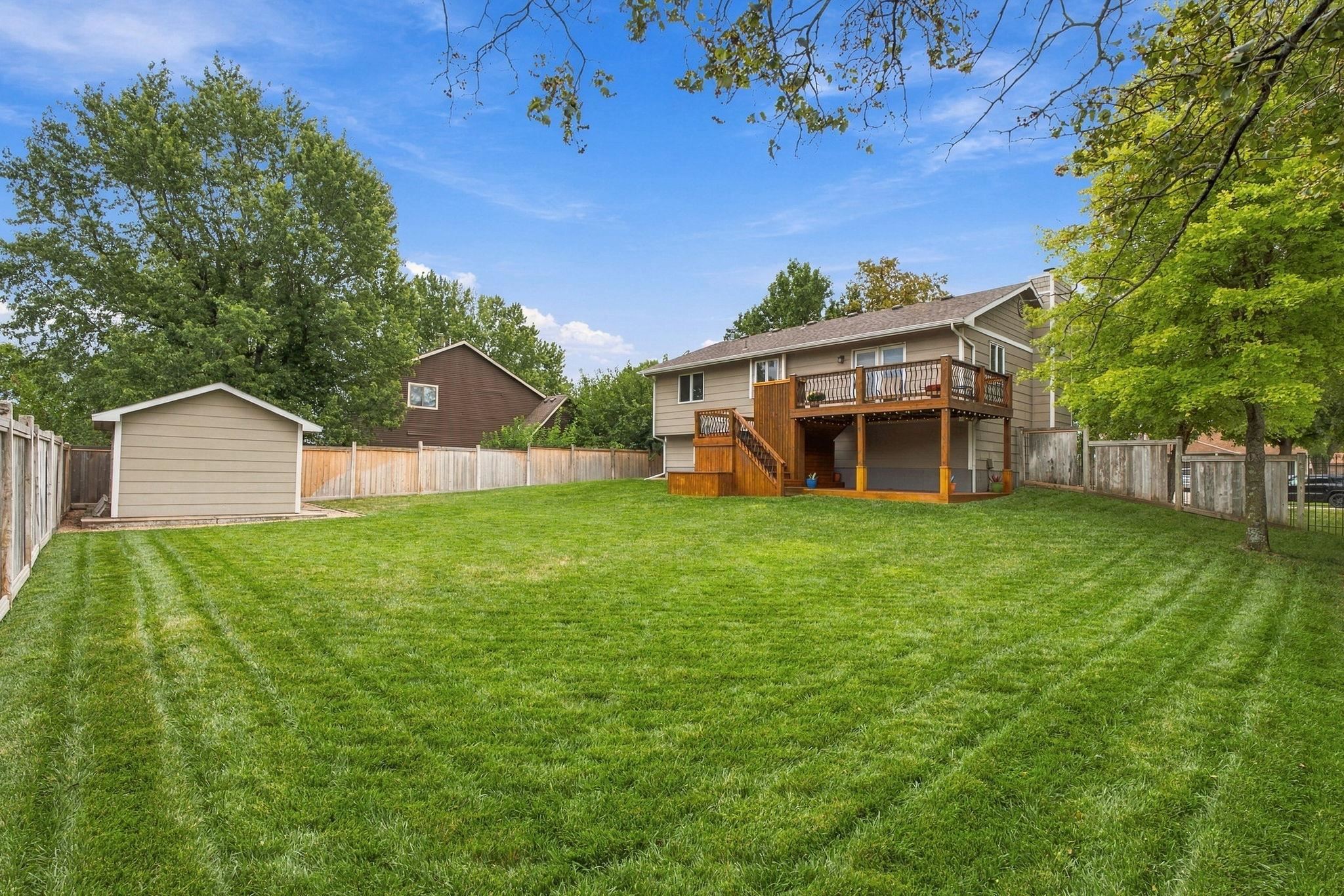 218 E Osage Property Photo 29