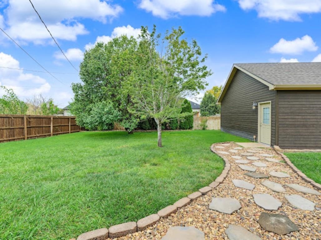 2402 Pinnacle Dr. Property Photo 6