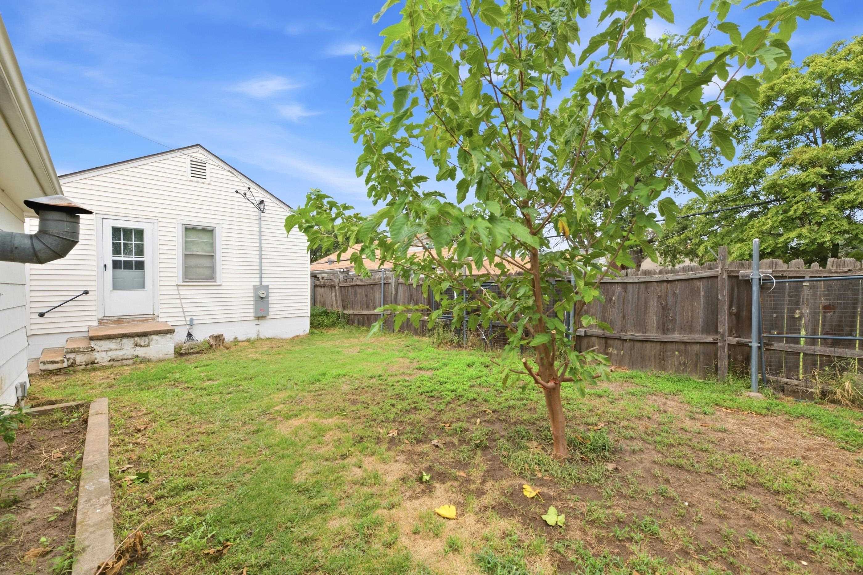 1010 S Dodge St Property Photo 29