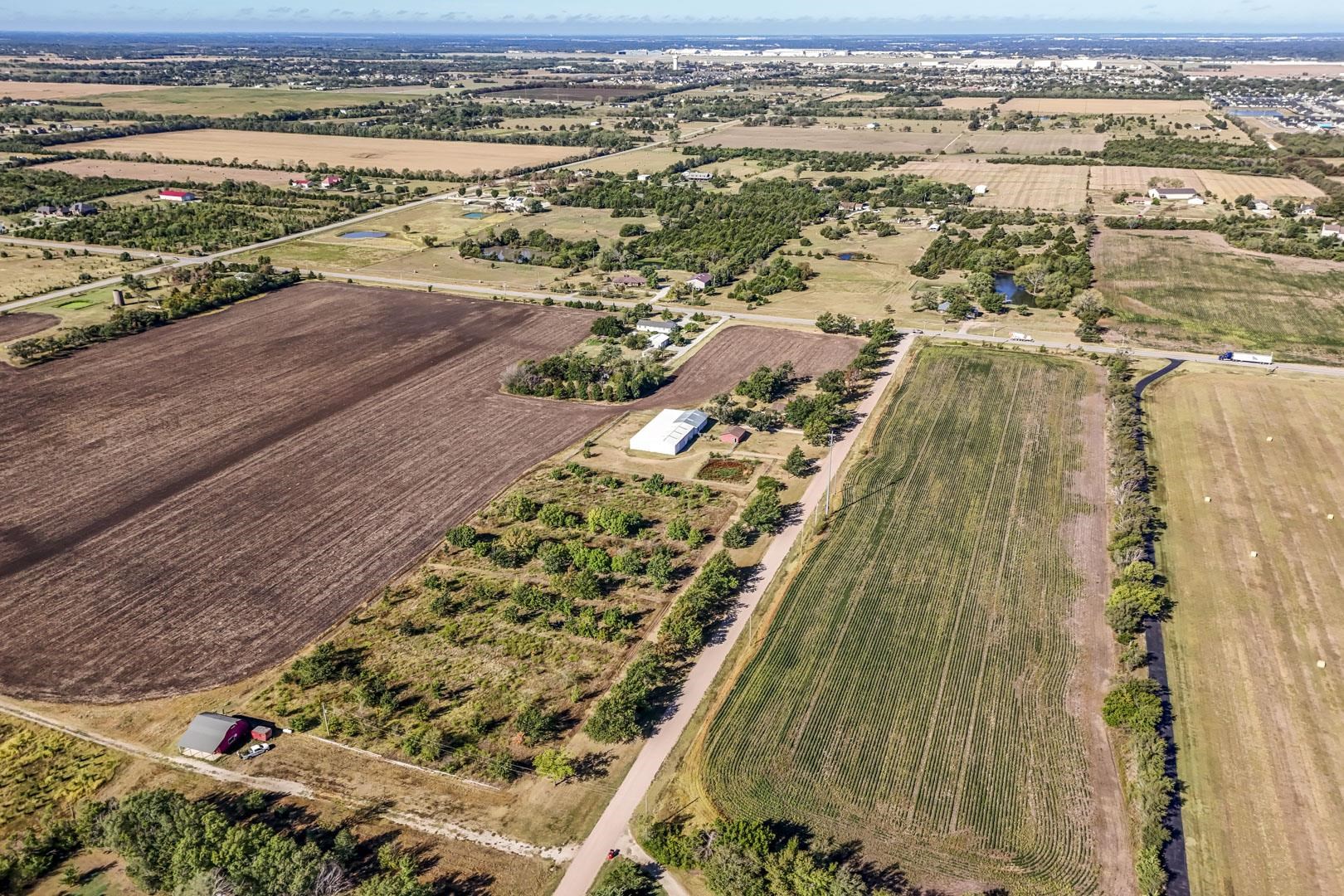 3+/- Acres E Creed St. Property Photo 17