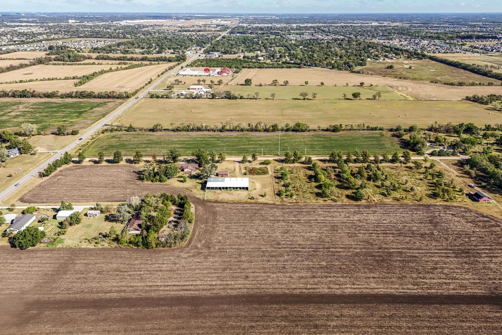 3+/- Acres E Creed St. Property Photo 20