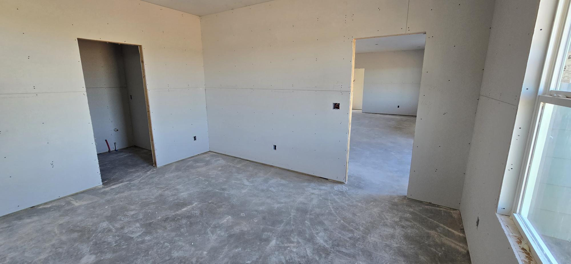 206 Tomahawk Property Photo 4