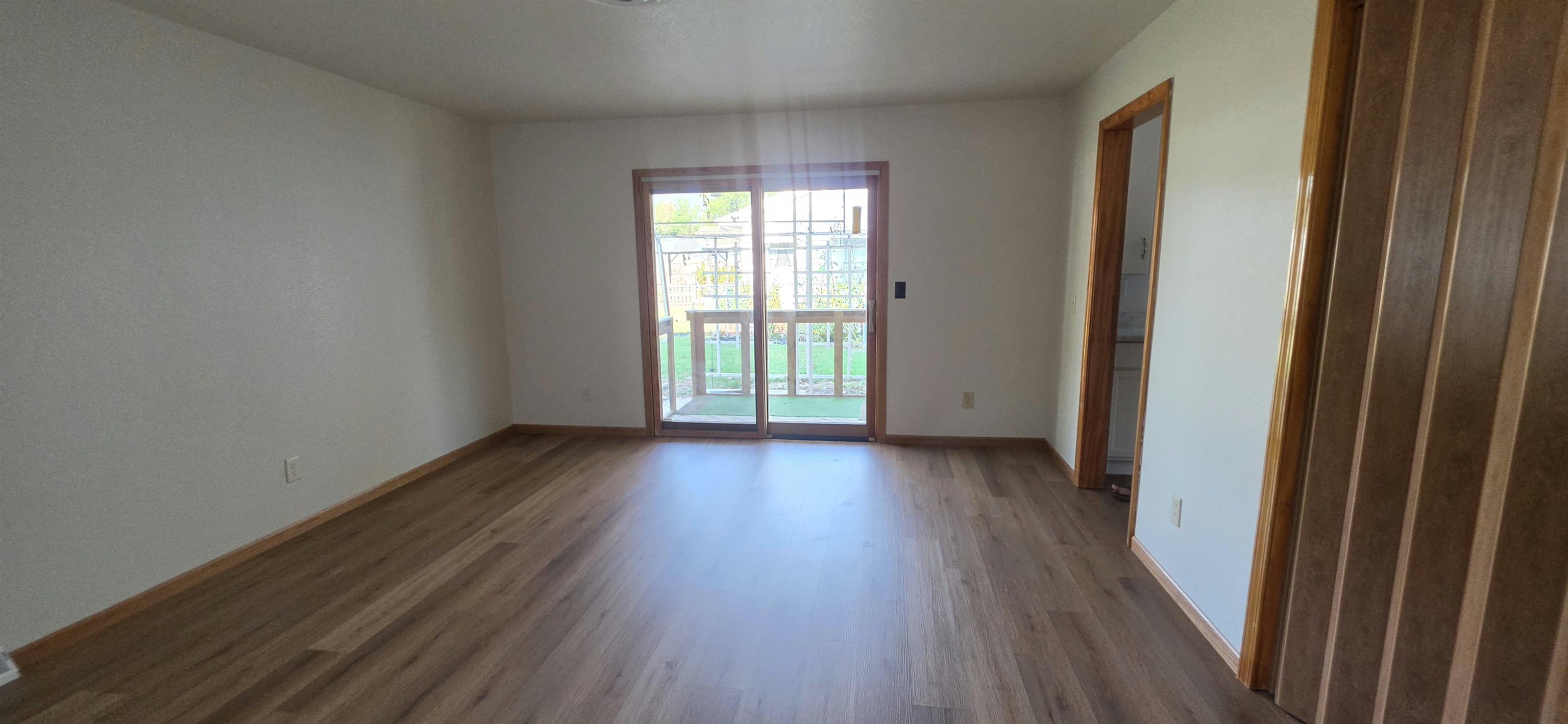 1312 W Regal St Property Photo 11