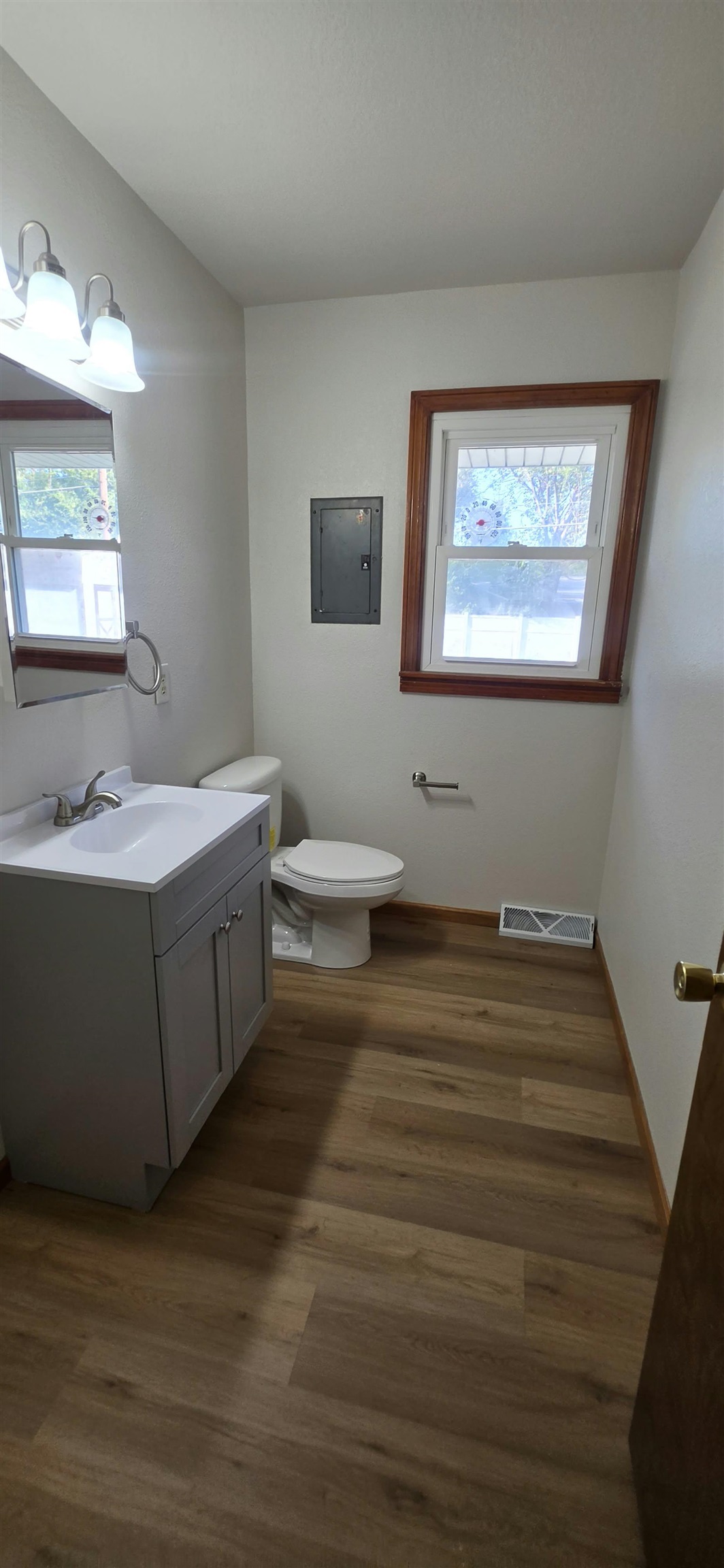 1312 W Regal St Property Photo 14