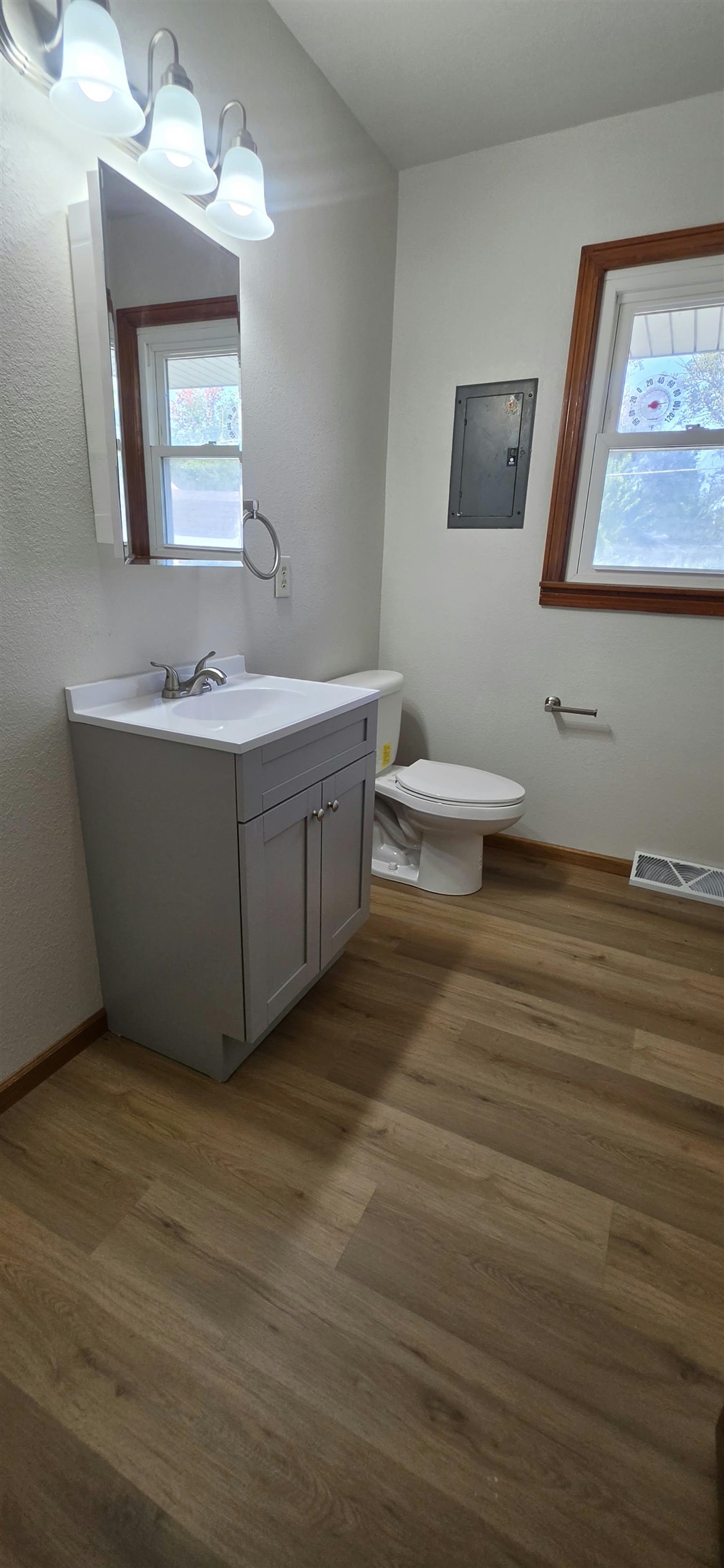 1312 W Regal St Property Photo 24