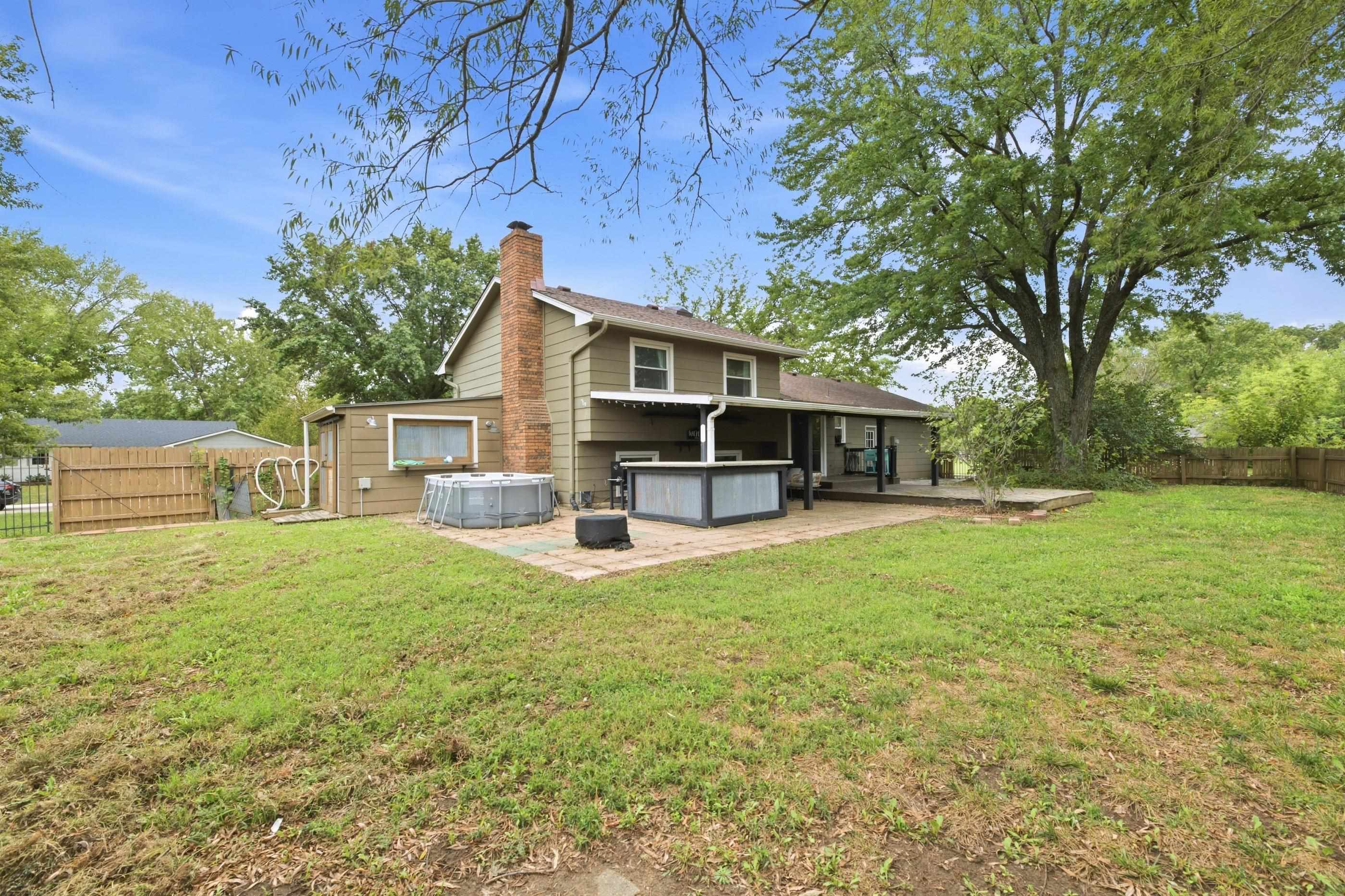 1705 N Baltimore Ave Property Photo 8