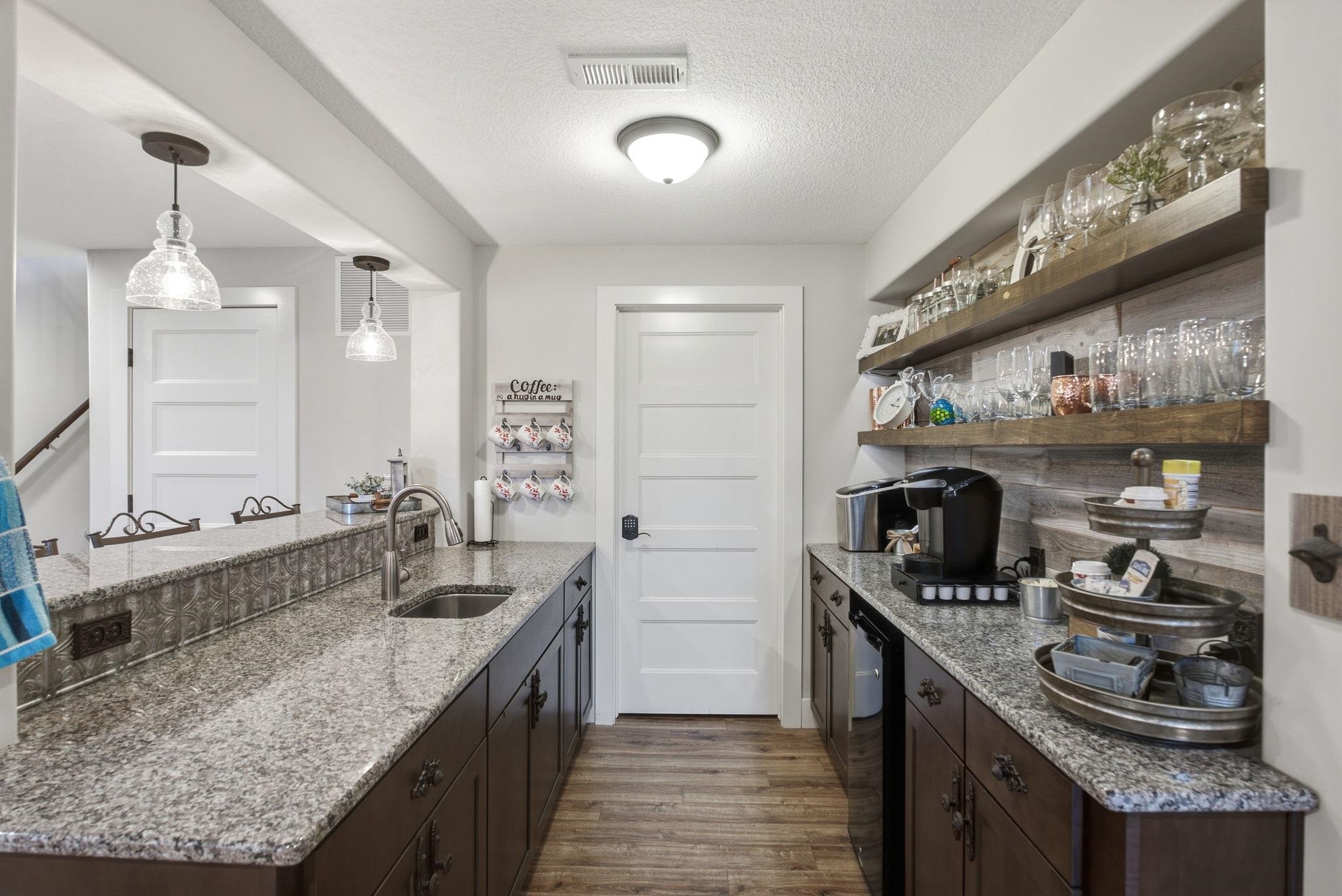 13811 E Watson St Property Photo 21