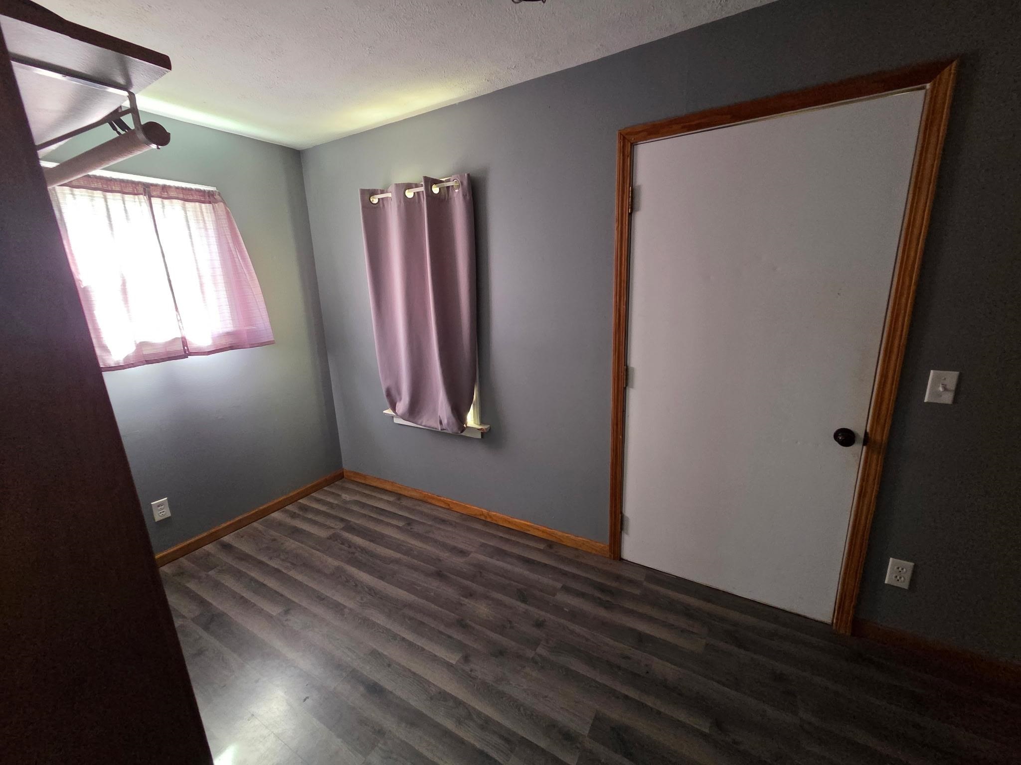 321 W 3rd Street Property Photo 7