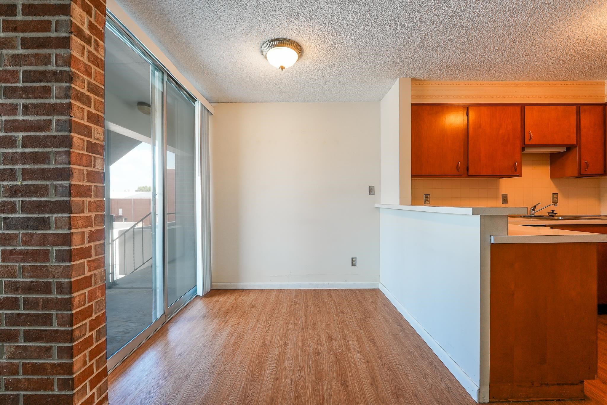 330 W Central Ave Apt 3a Property Photo 9