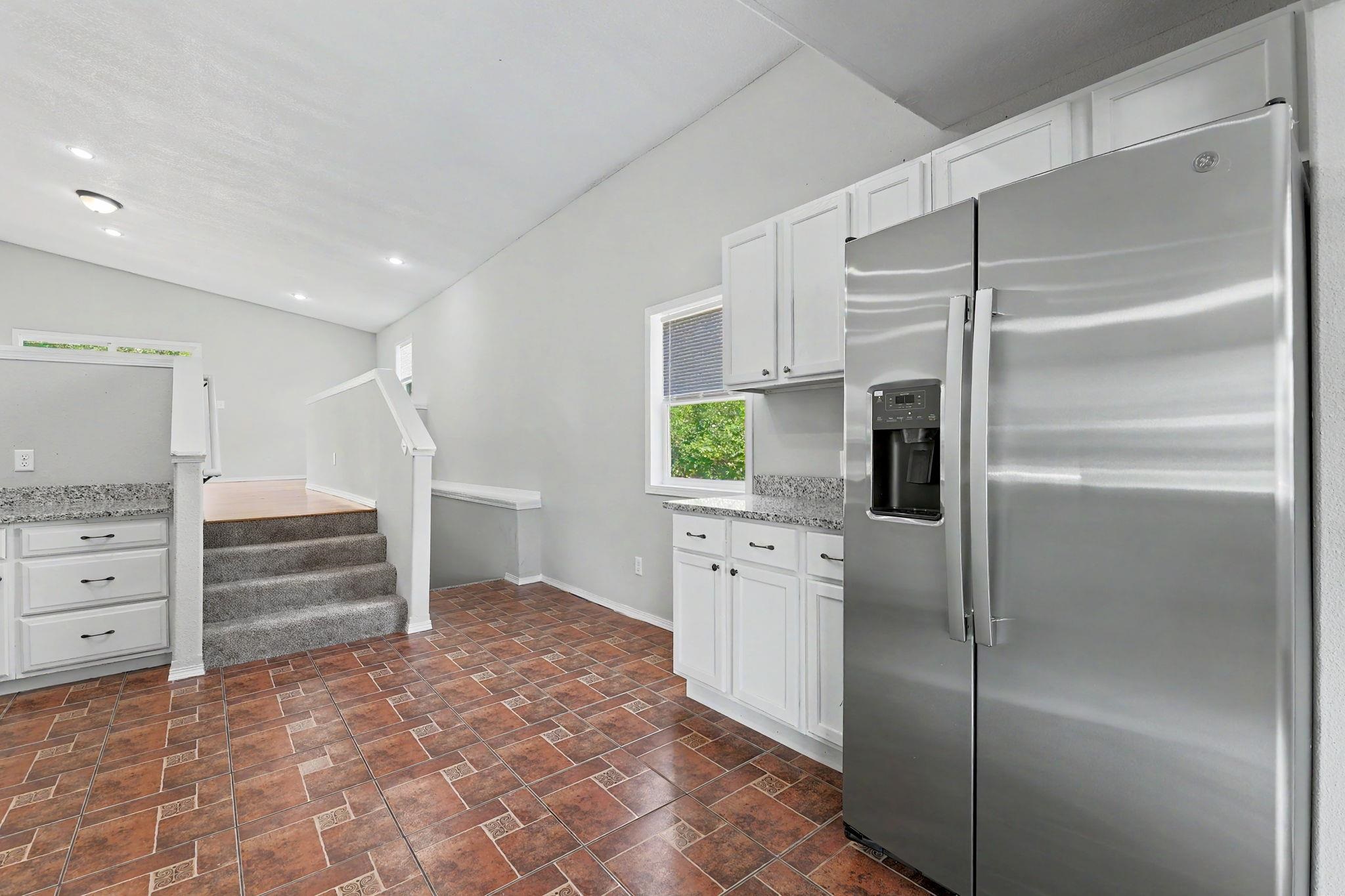 2611 N Lorraine Ave Property Photo 9