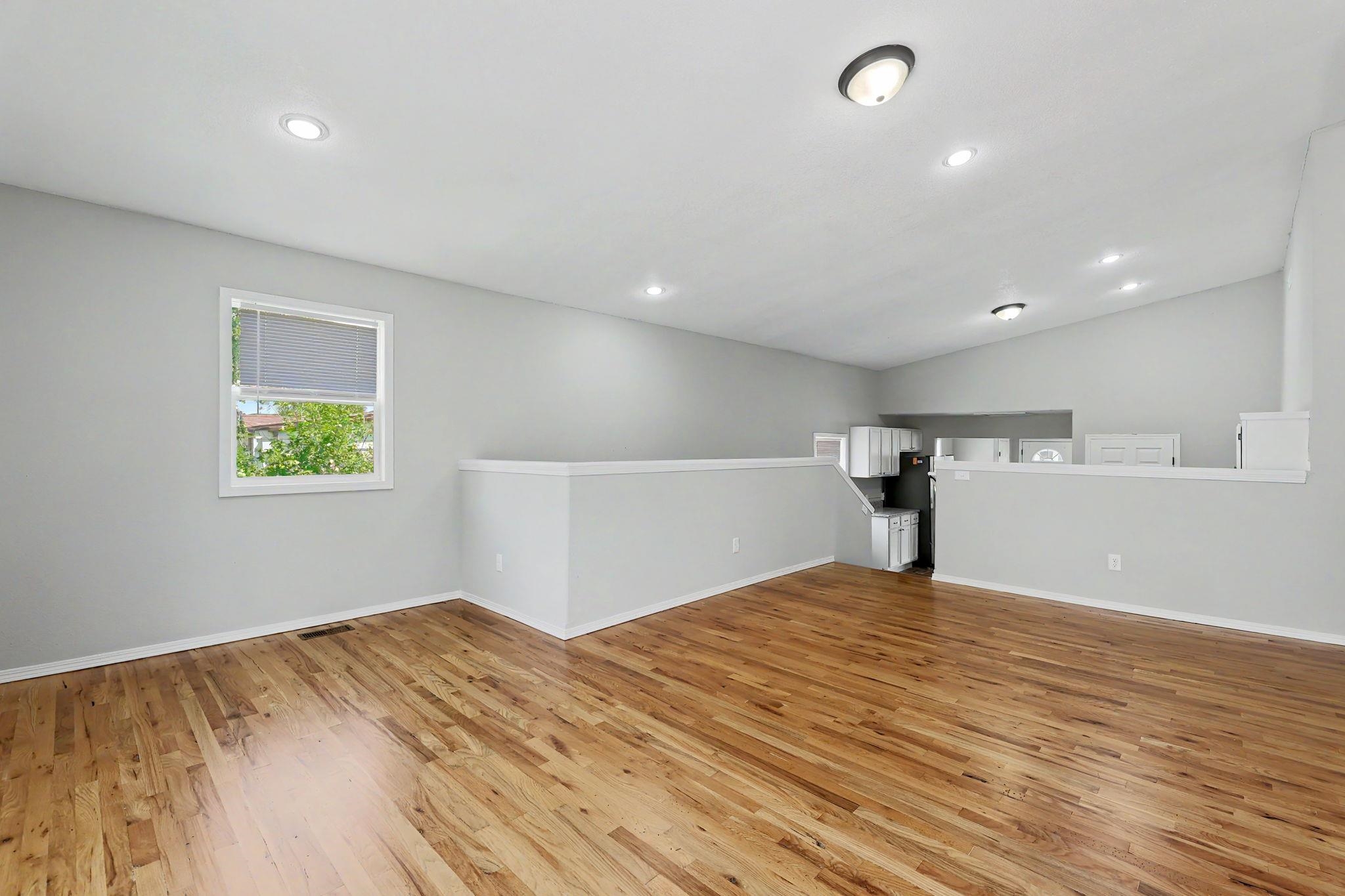 2611 N Lorraine Ave Property Photo 13
