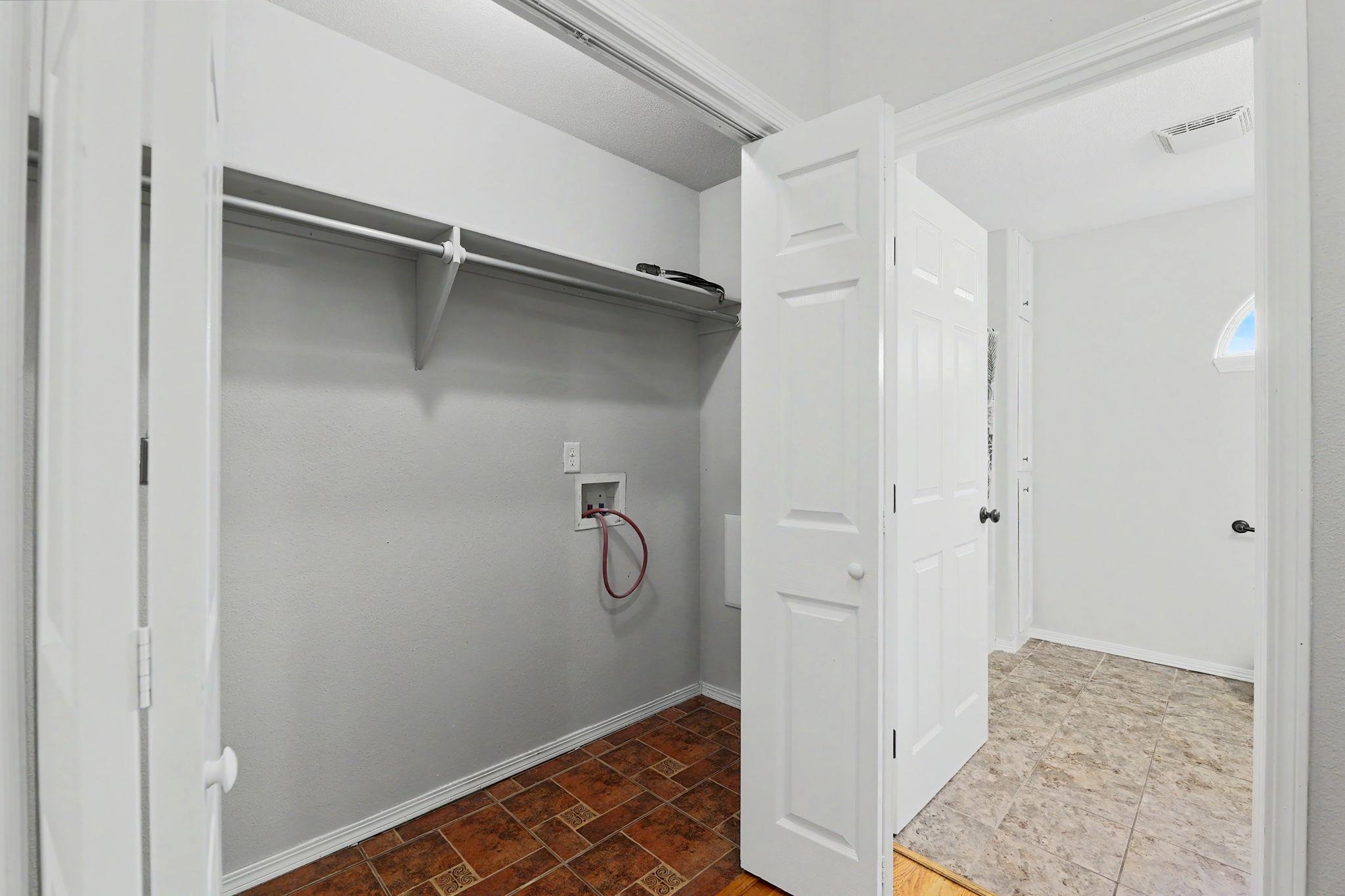 2611 N Lorraine Ave Property Photo 14