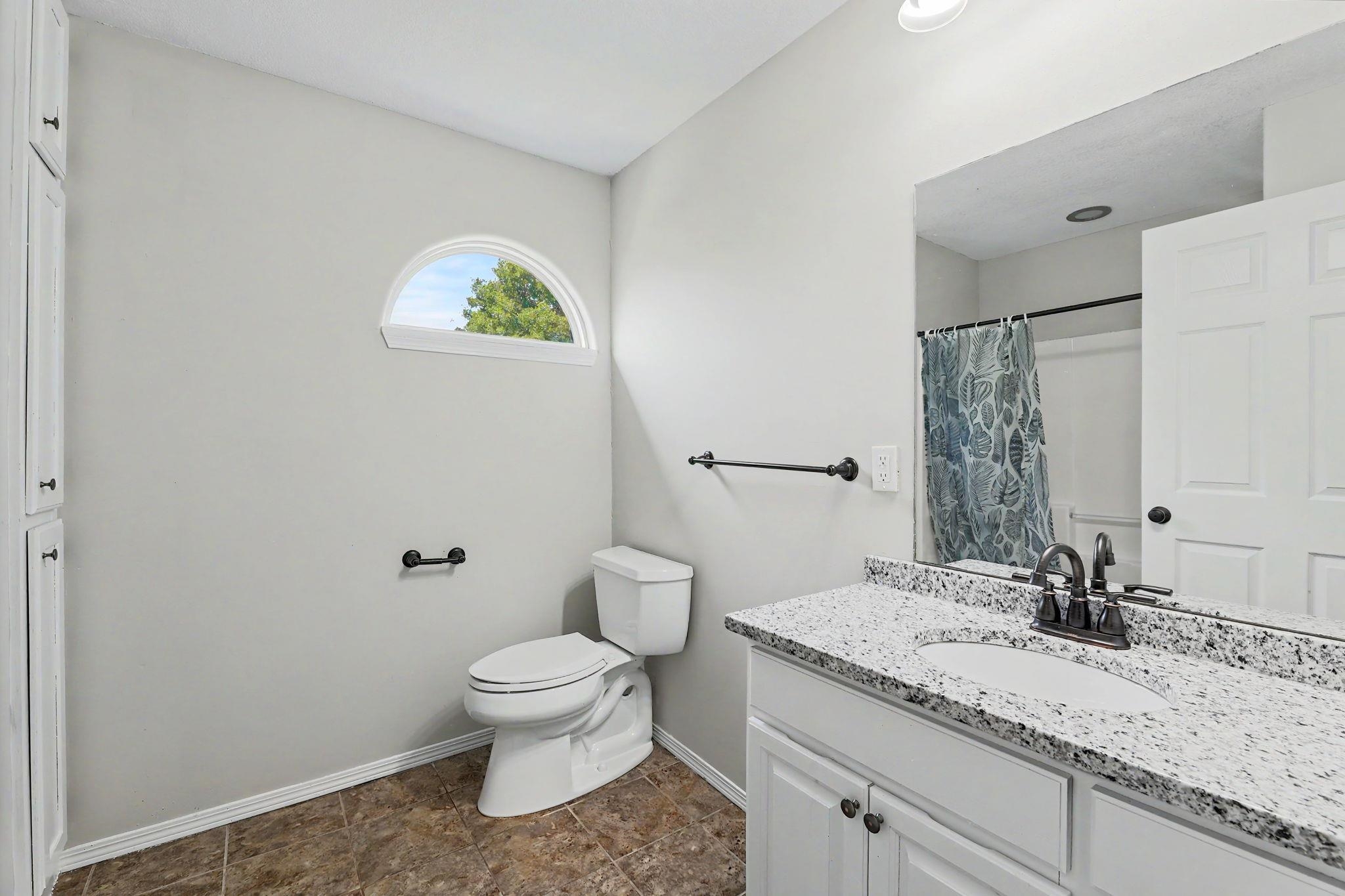 2611 N Lorraine Ave Property Photo 17