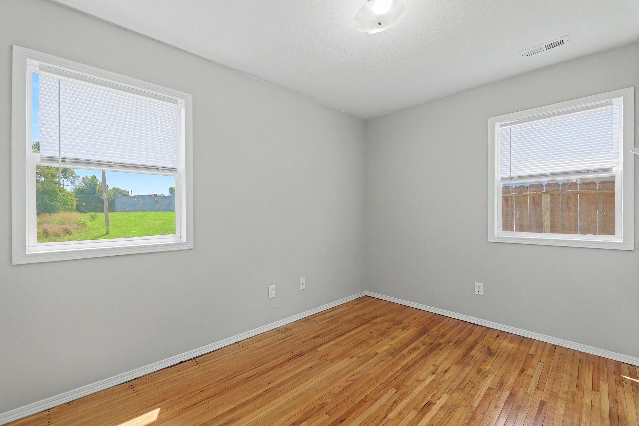 2611 N Lorraine Ave Property Photo 19