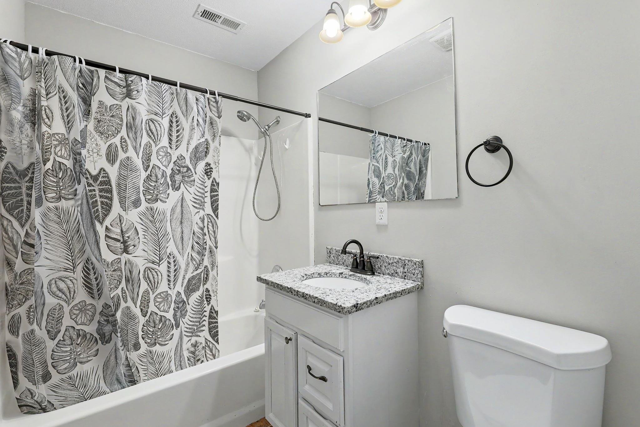 2611 N Lorraine Ave Property Photo 22